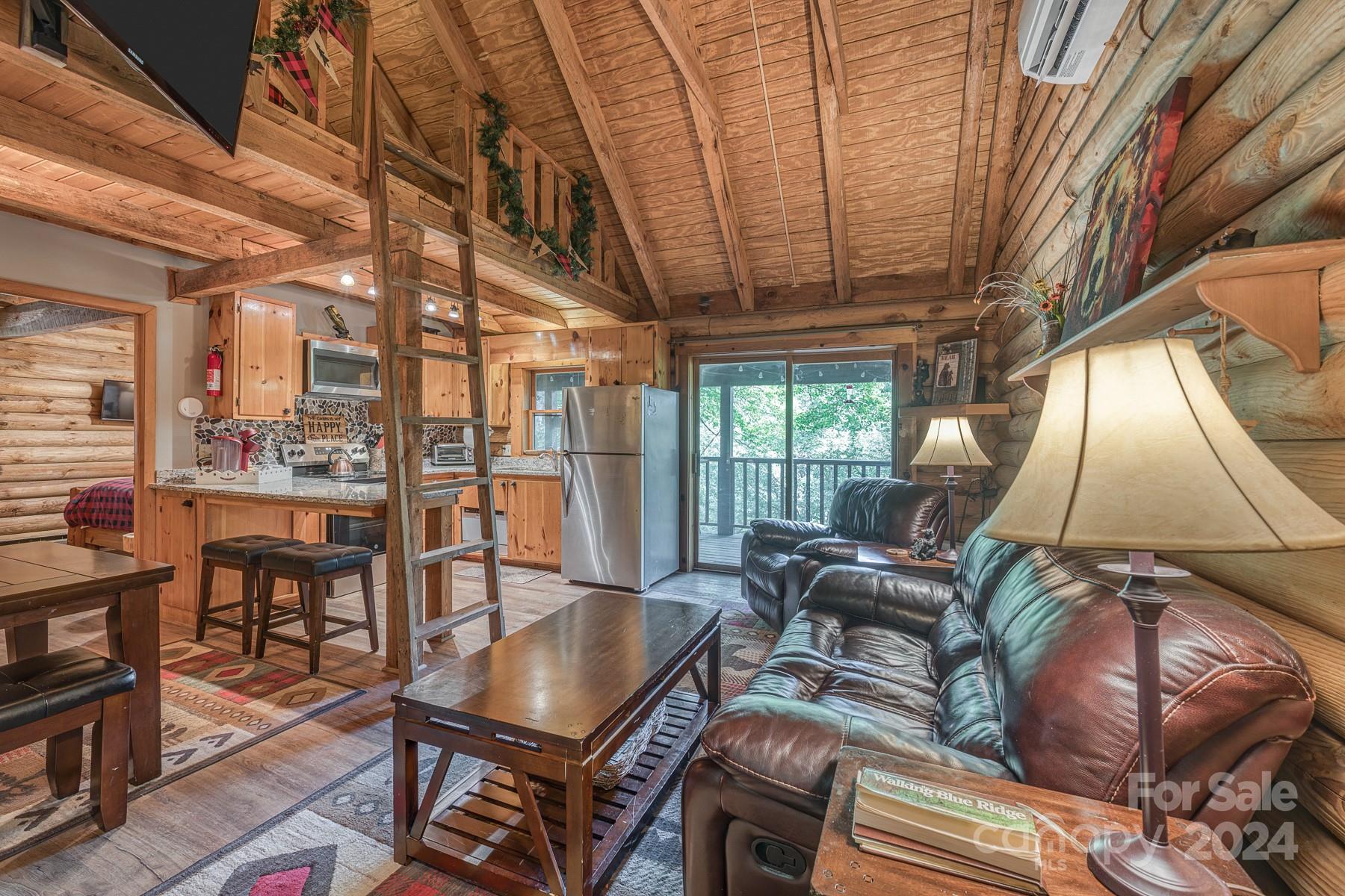 274 Hemlock Road Property Photo 6