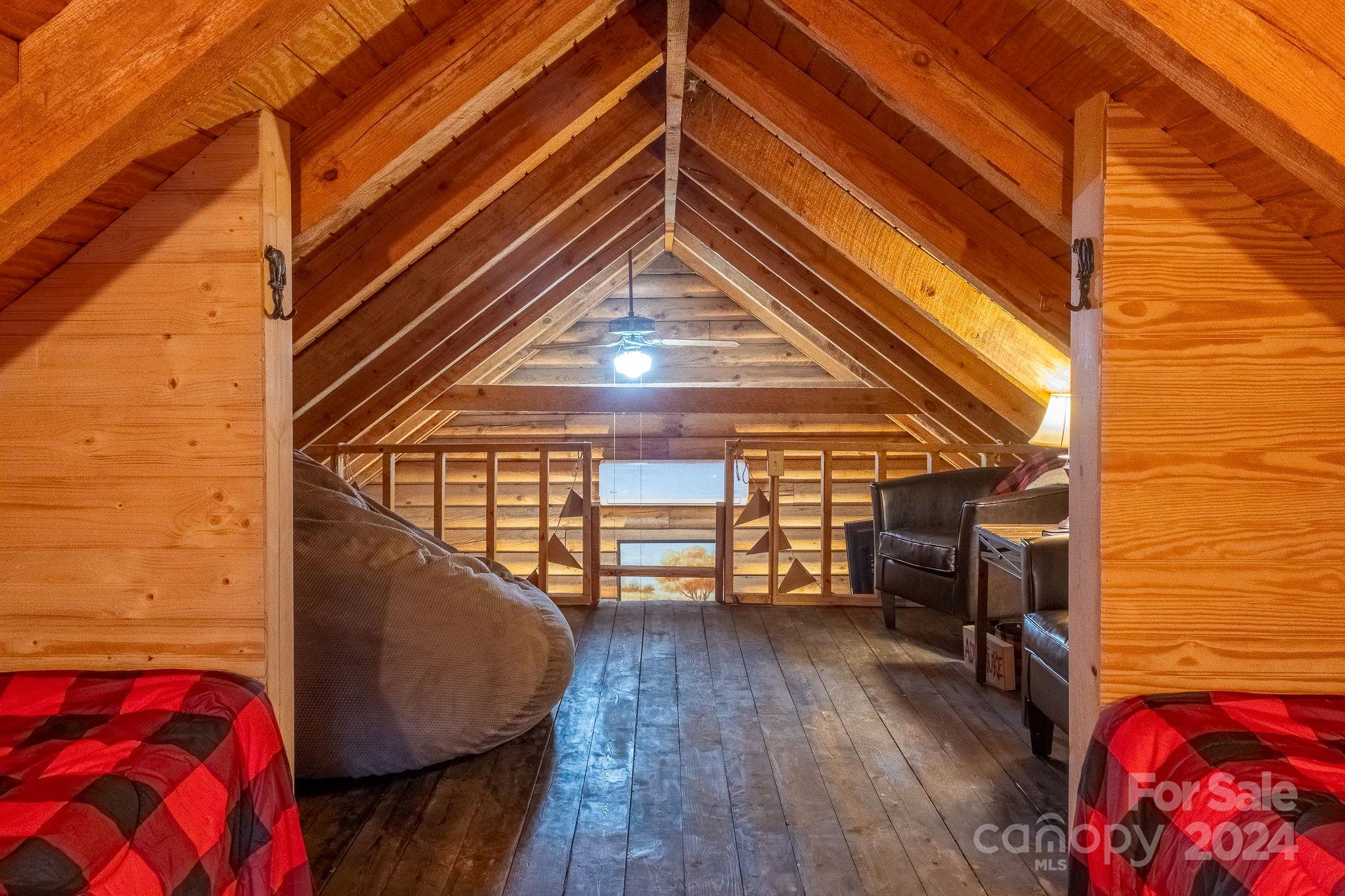 274 Hemlock Road Property Photo 22