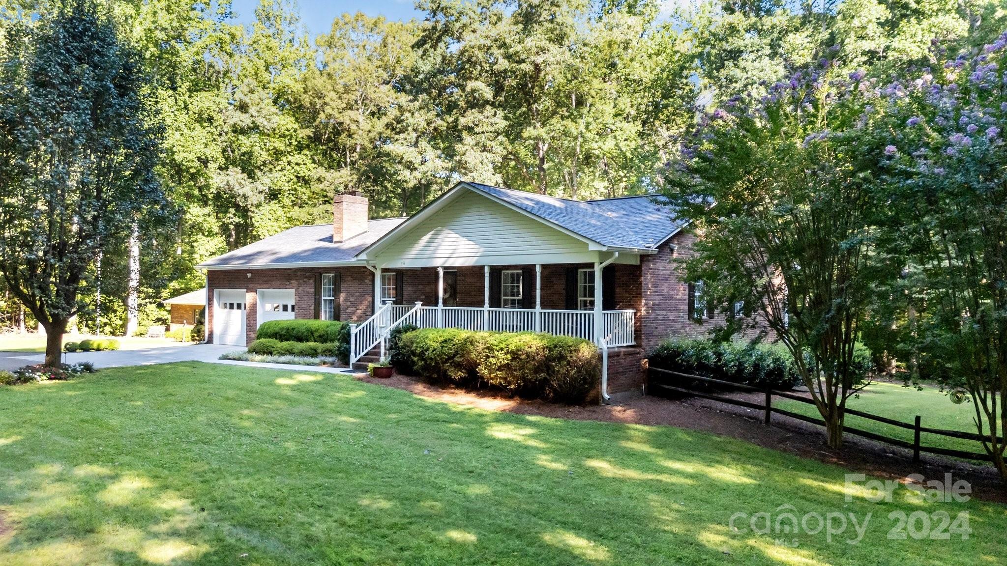 355 Davies Circle Property Photo 7