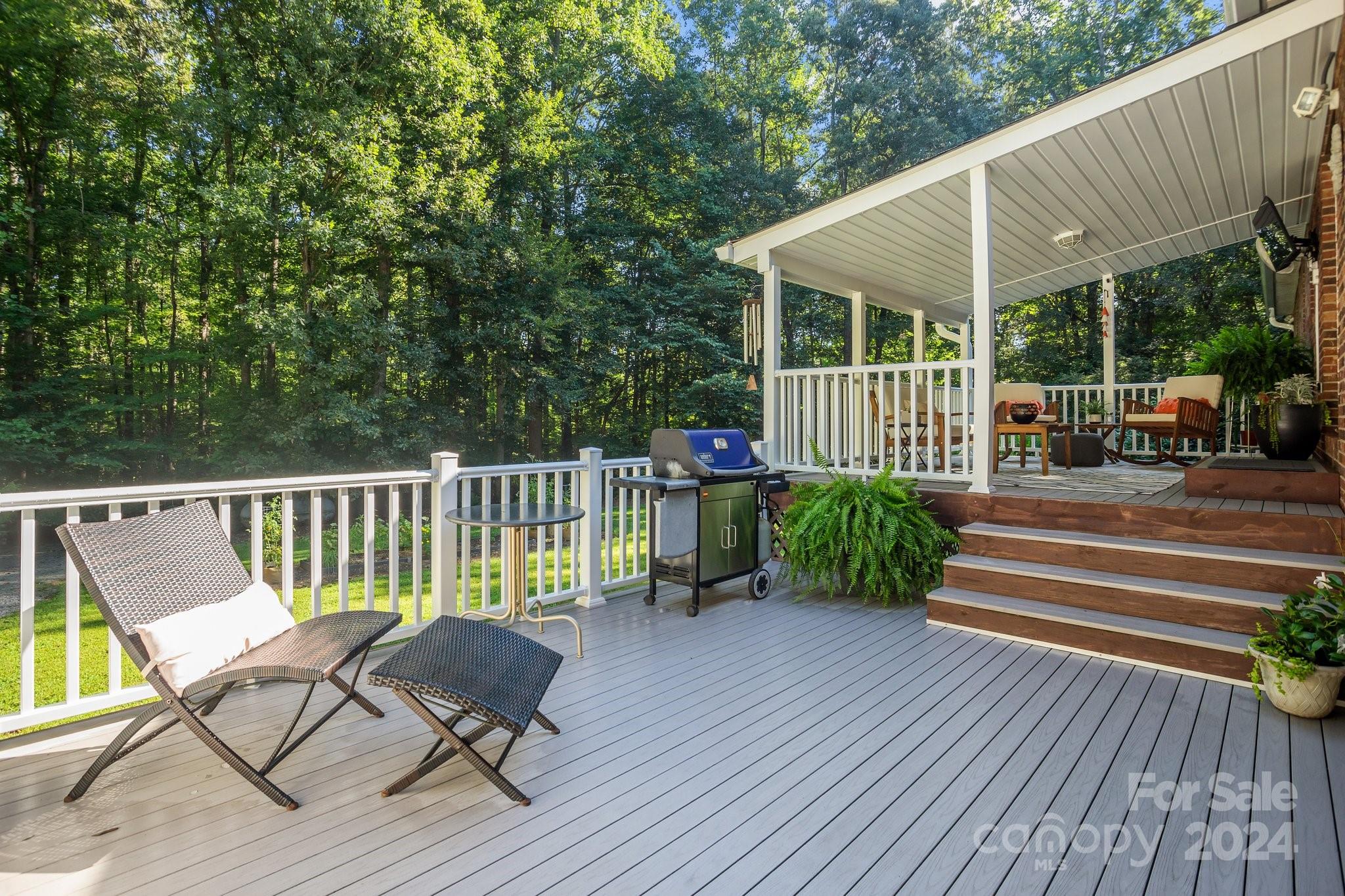 355 Davies Circle Property Photo 14