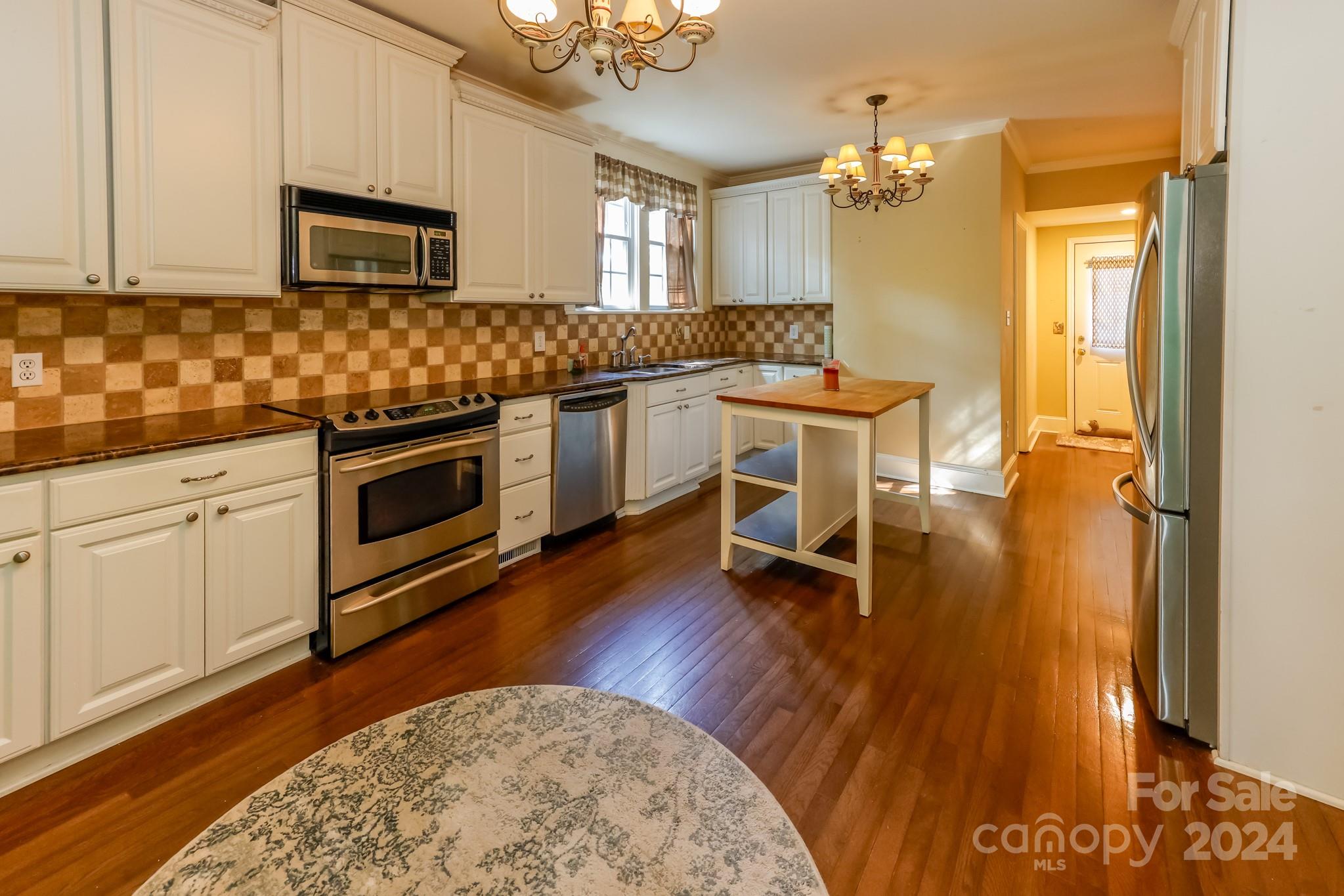 491 N Washington Street Property Photo 13