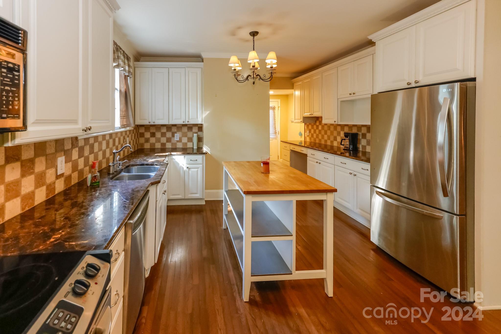 491 N Washington Street Property Photo 14