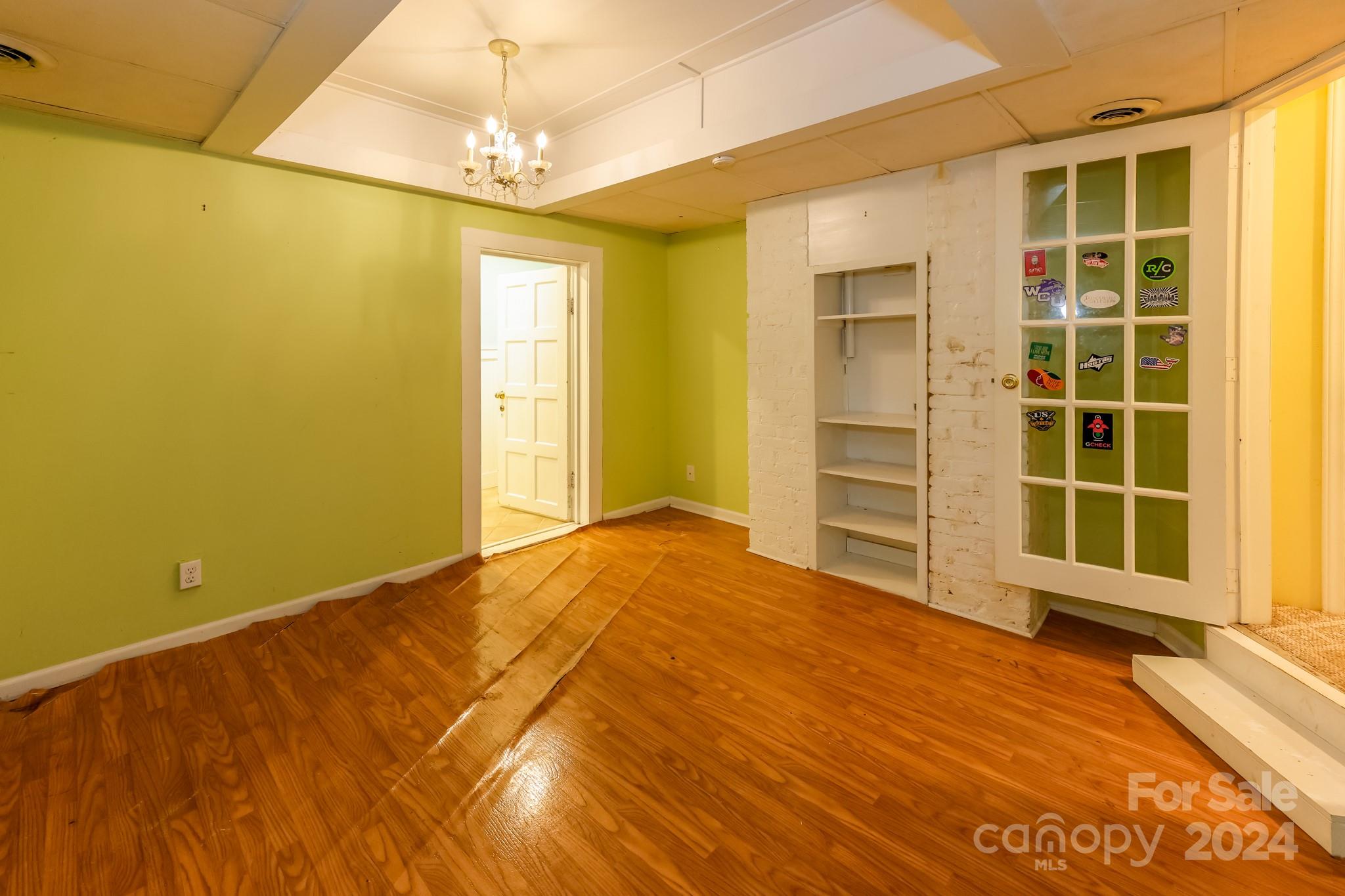 491 N Washington Street Property Photo 32