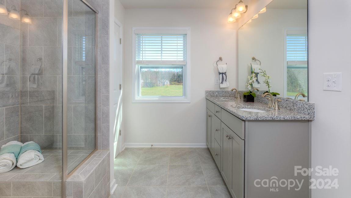 323 Creekview Road Property Photo 20