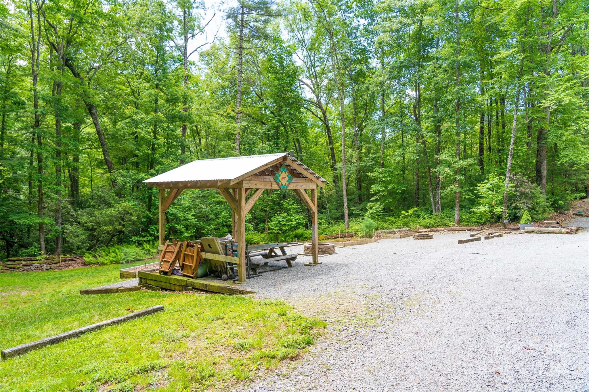 78 Smiling Fox Trail Property Photo 8