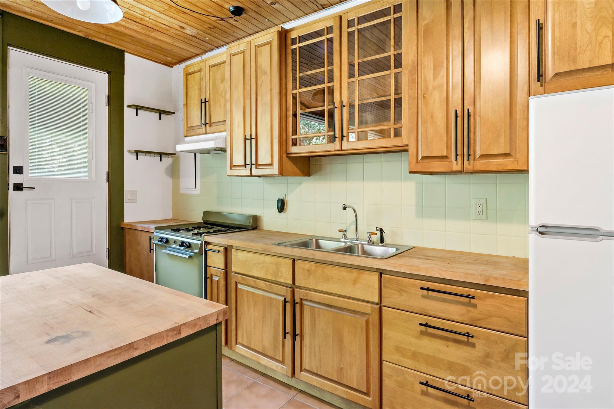 1265 Stackhouse Road Property Photo 9