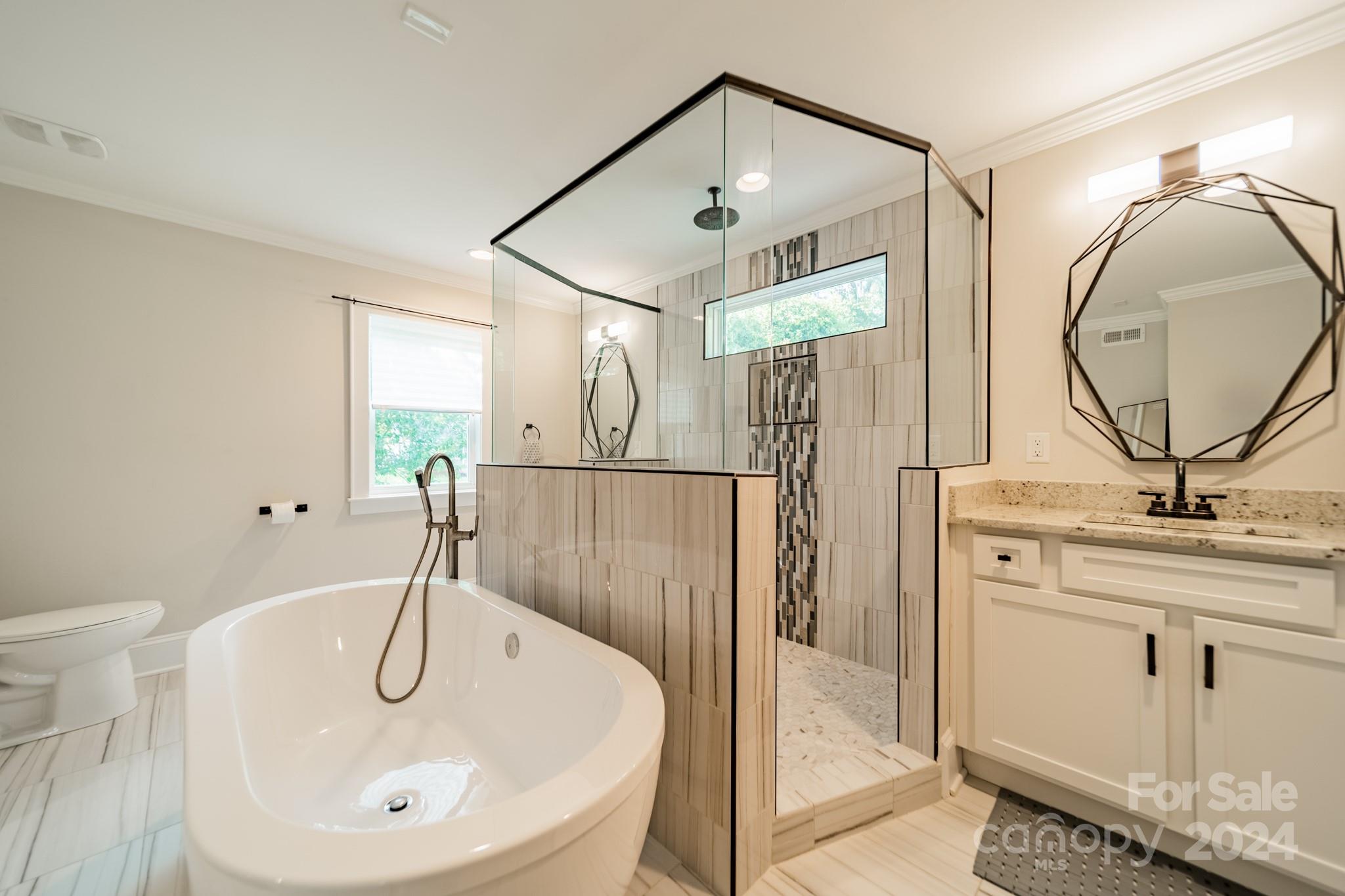 3720 Tuckaseegee Road Property Photo 12