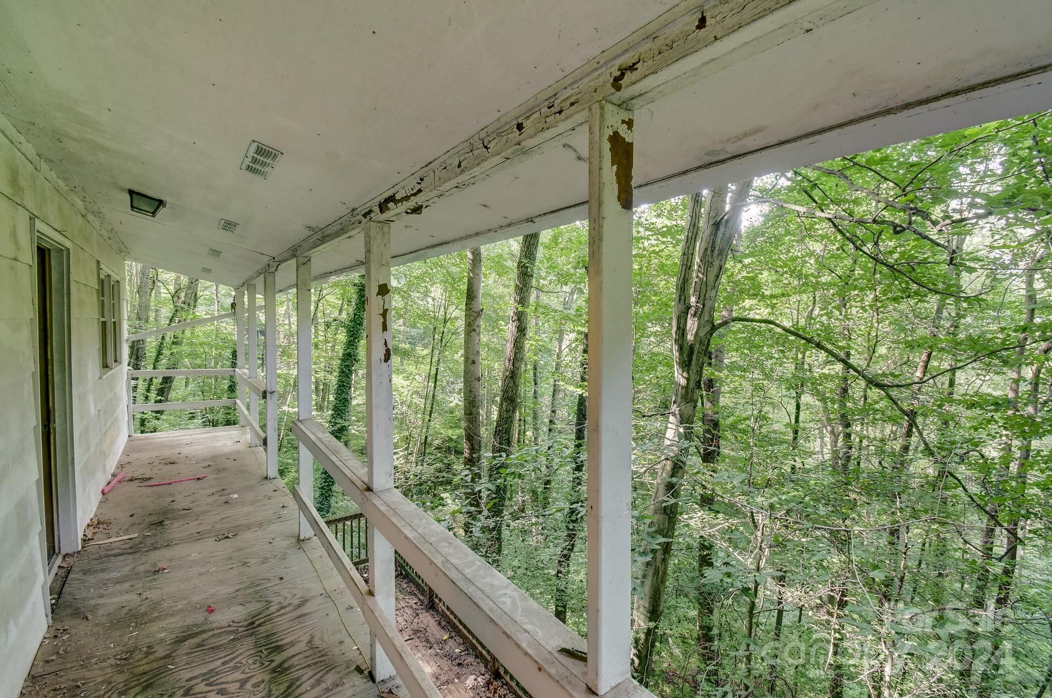 152 Dream Mountain Boulevard Property Photo 9