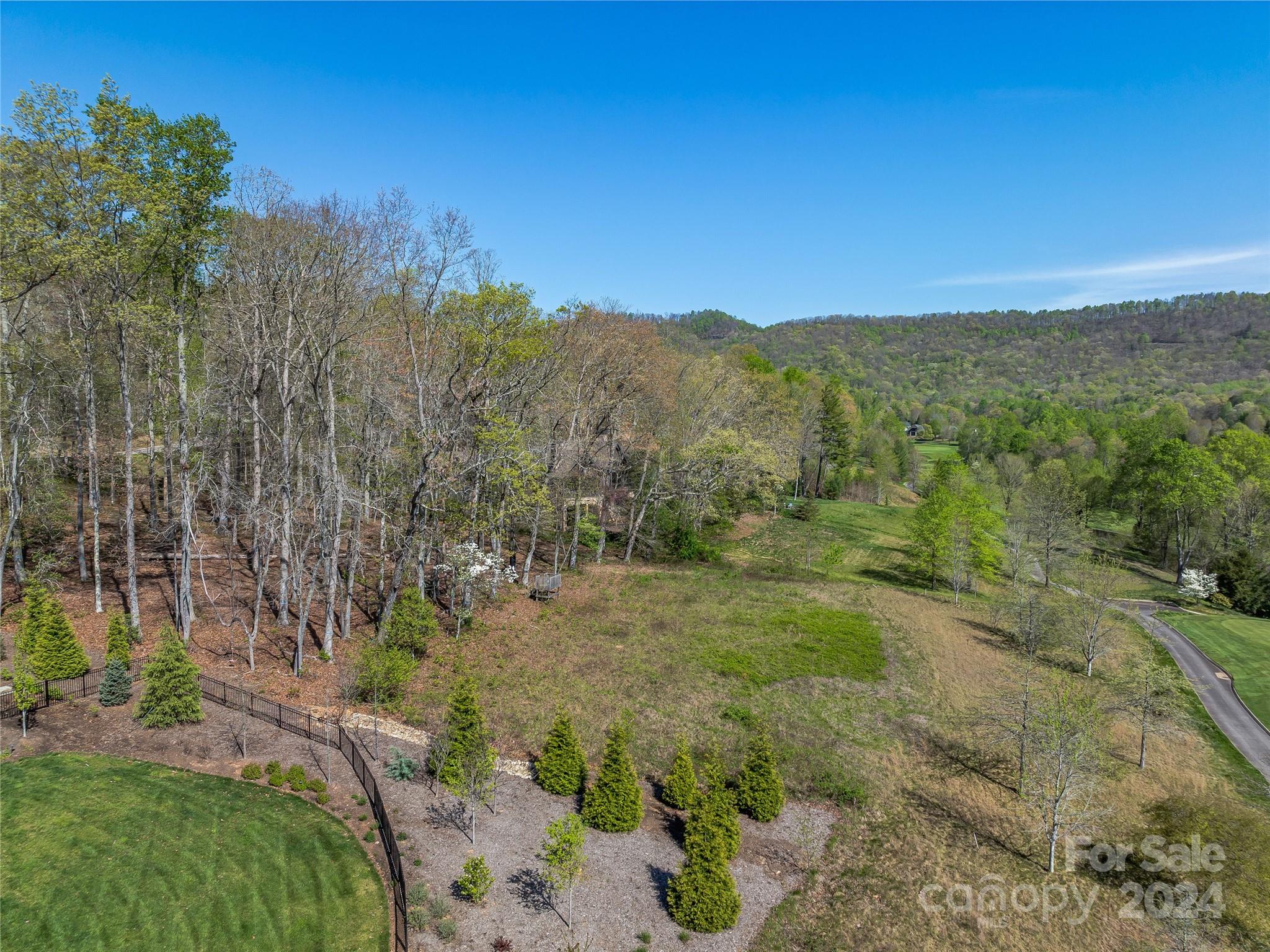 550 Walnut Valley Parkway 153 Property Photo 4