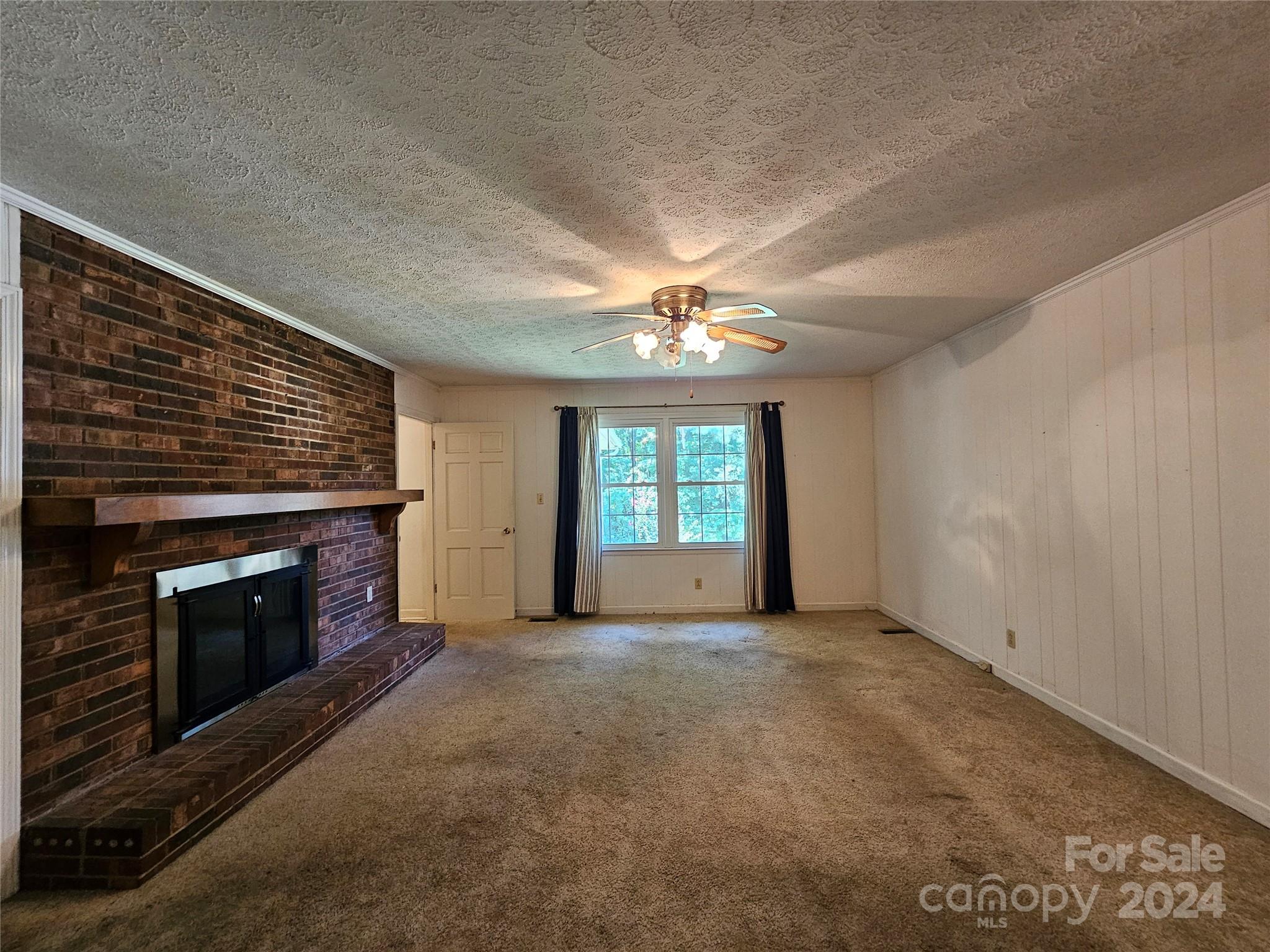 1016 Mark Drive Property Photo 8
