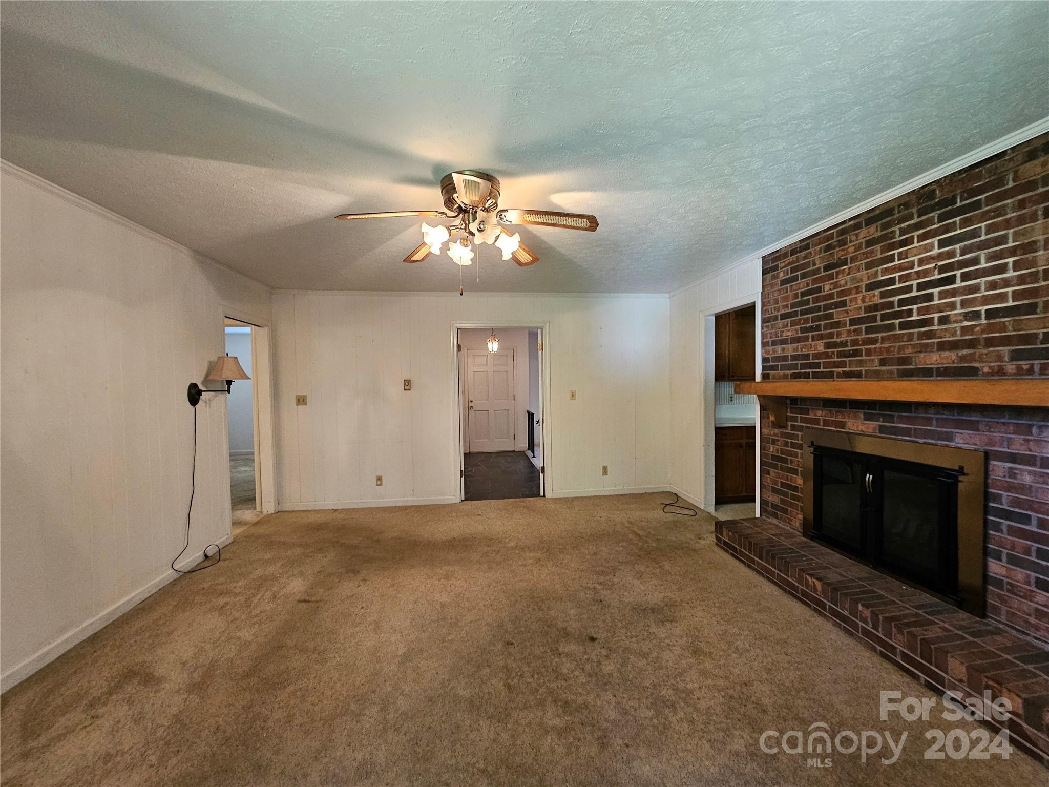 1016 Mark Drive Property Photo 9
