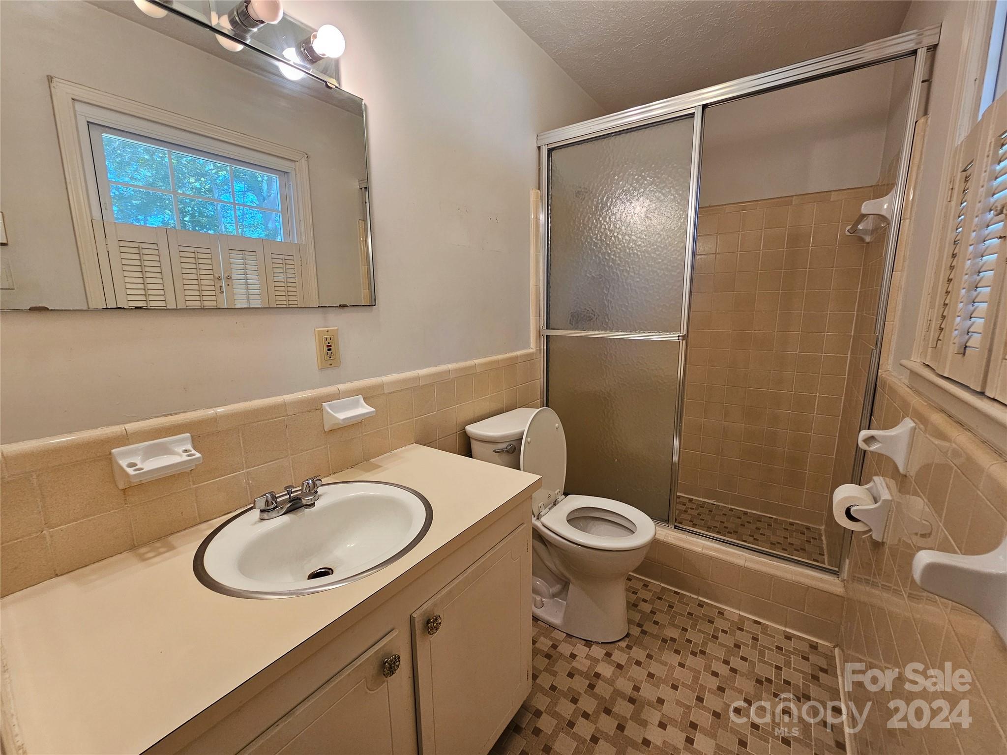 1016 Mark Drive Property Photo 11