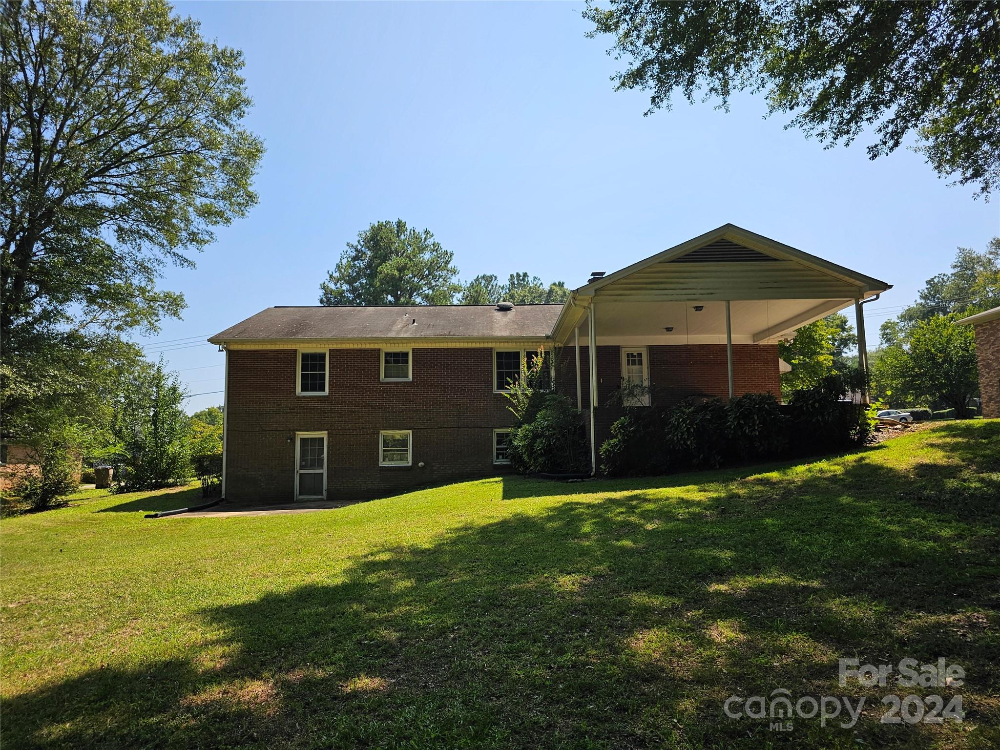 1016 Mark Drive Property Photo 18