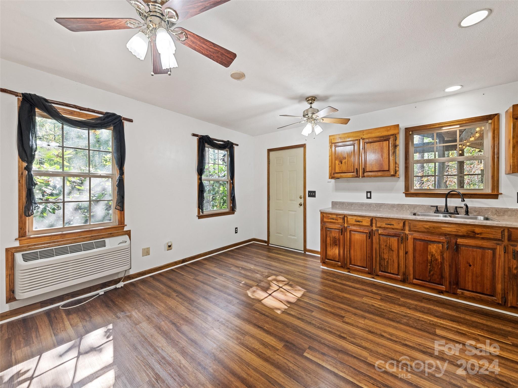 626 Rustic Heights Road Property Photo 12