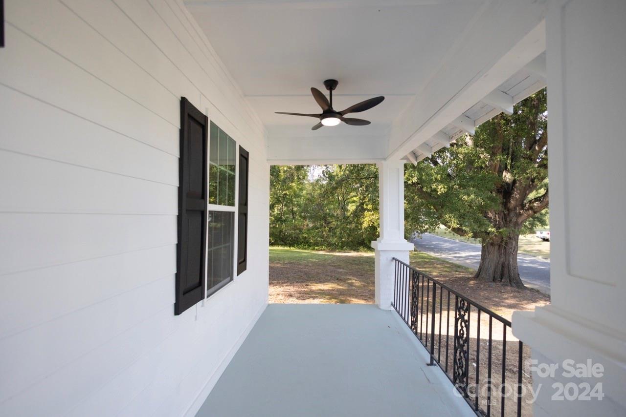 615 English Street Property Photo 5
