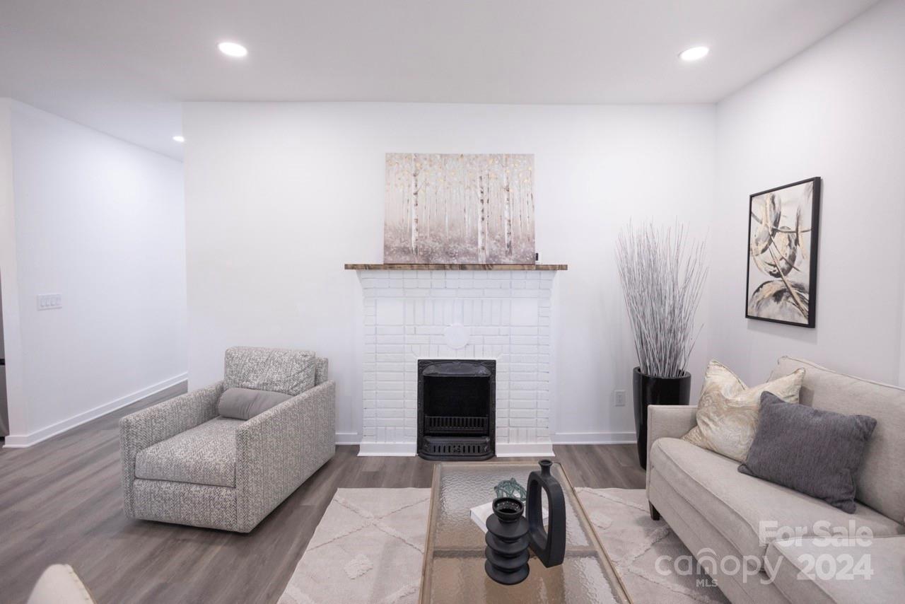 615 English Street Property Photo 12