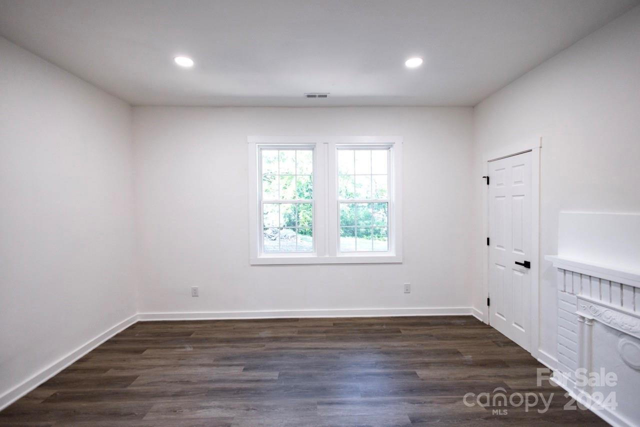 615 English Street Property Photo 34