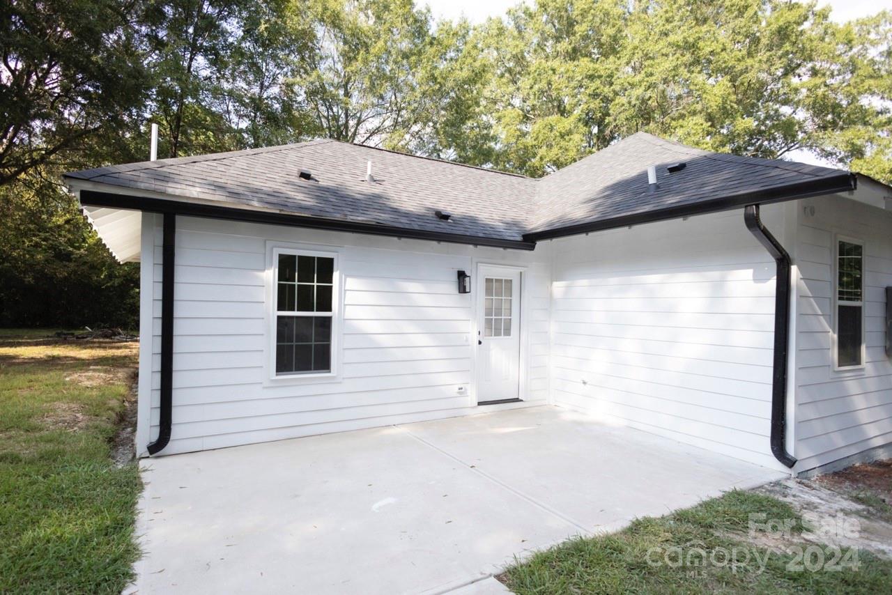 615 English Street Property Photo 37