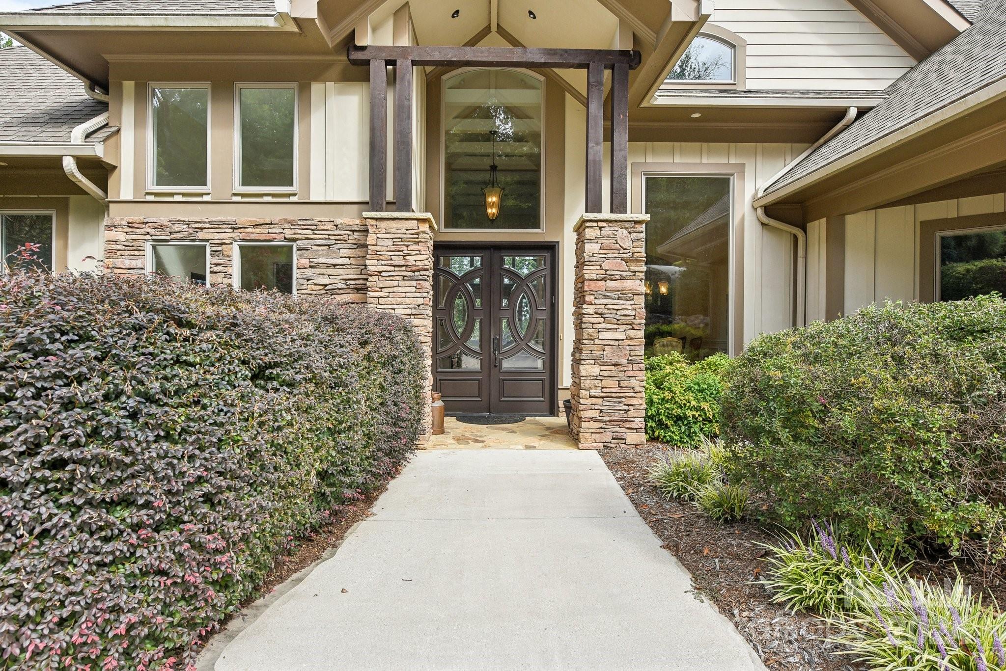 1430 Rocky Cove Lane Property Photo 3