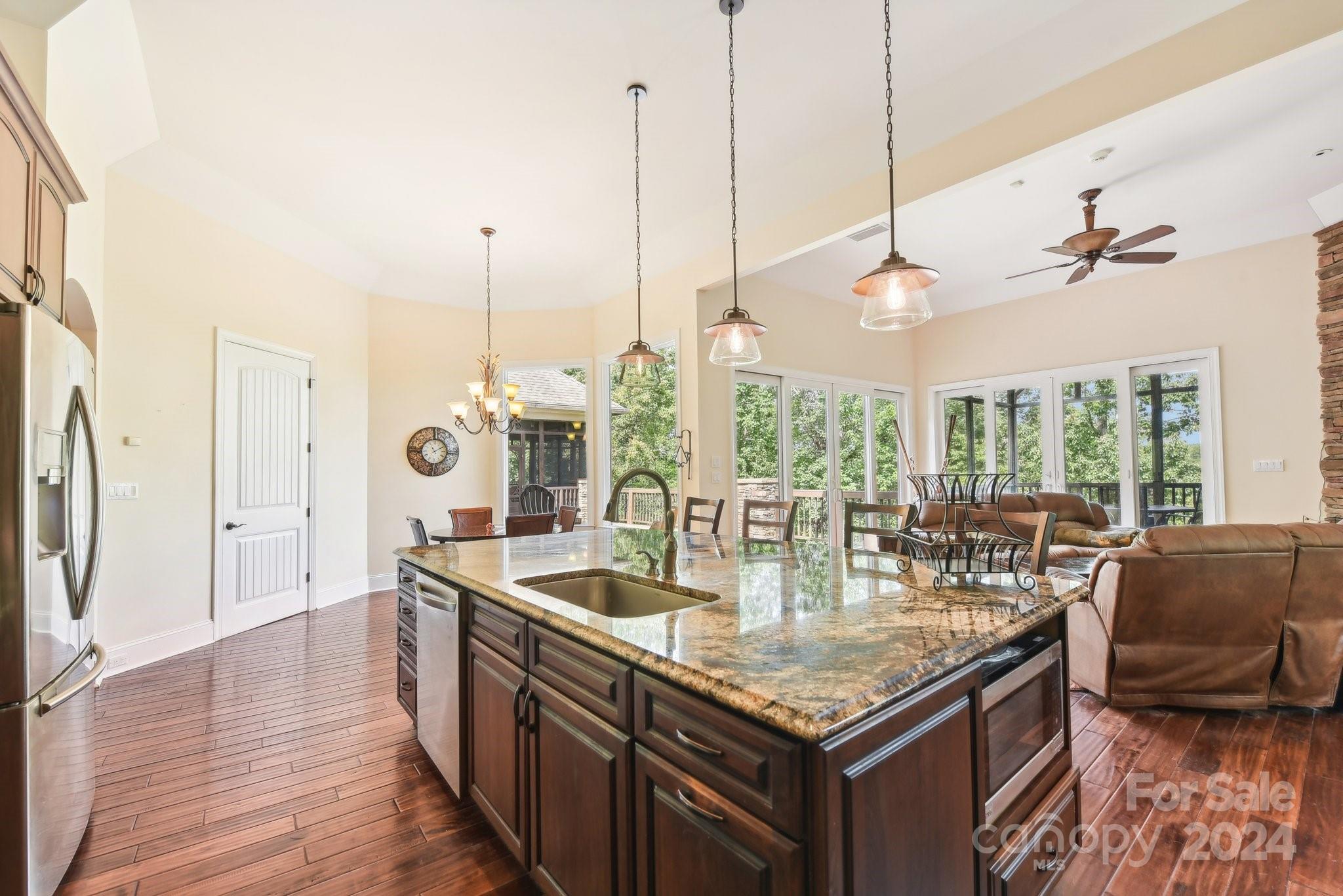 1430 Rocky Cove Lane Property Photo 13