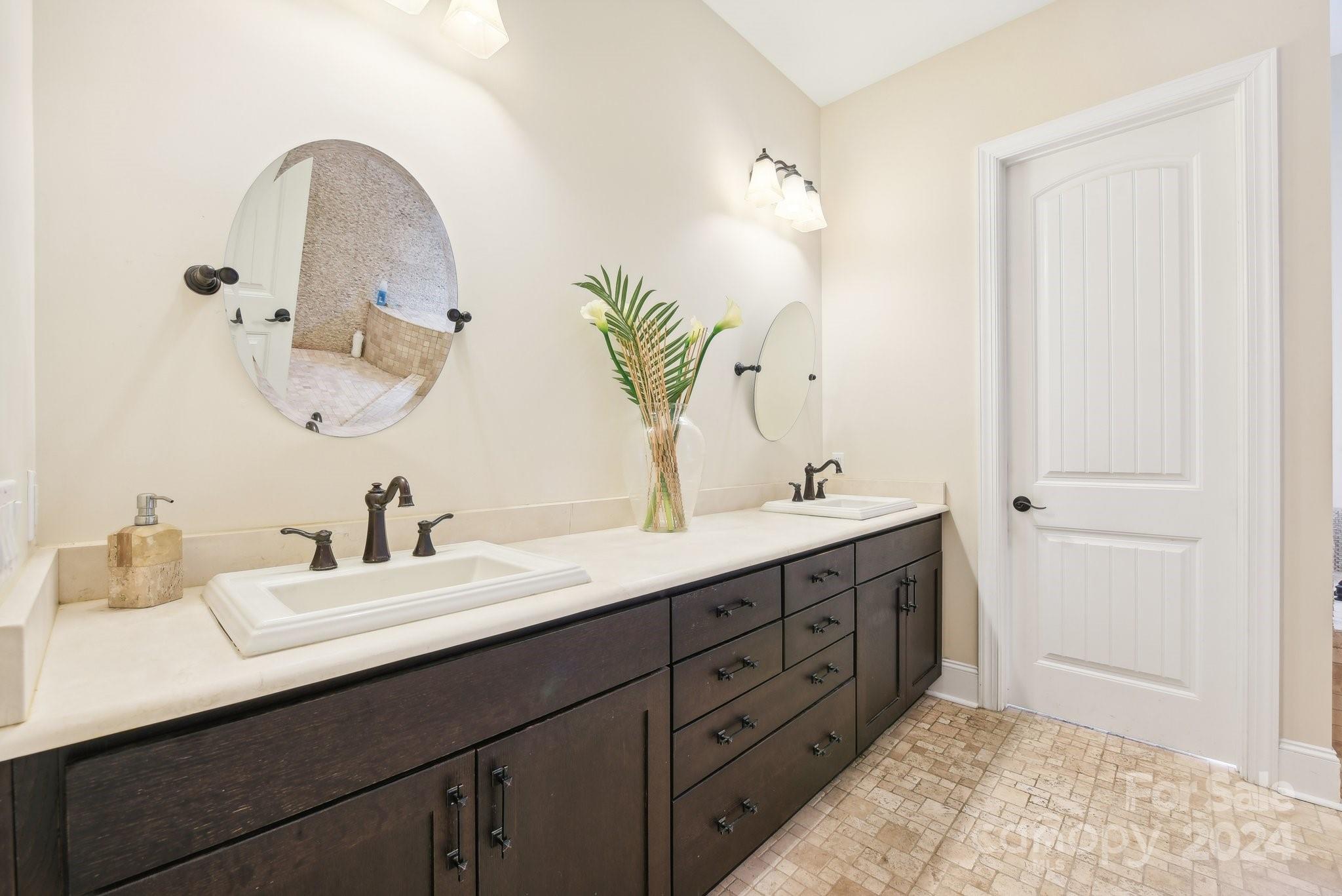 1430 Rocky Cove Lane Property Photo 24