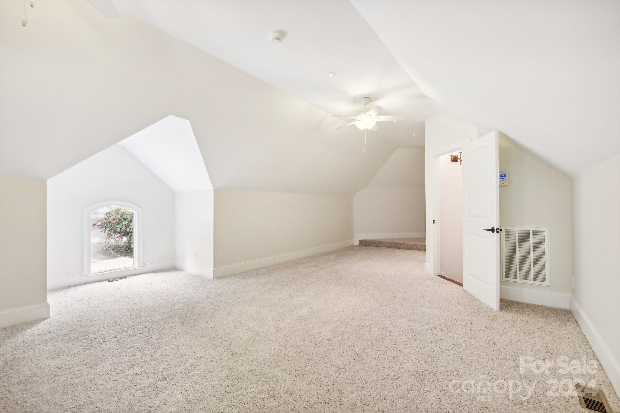 1430 Rocky Cove Lane Property Photo 28