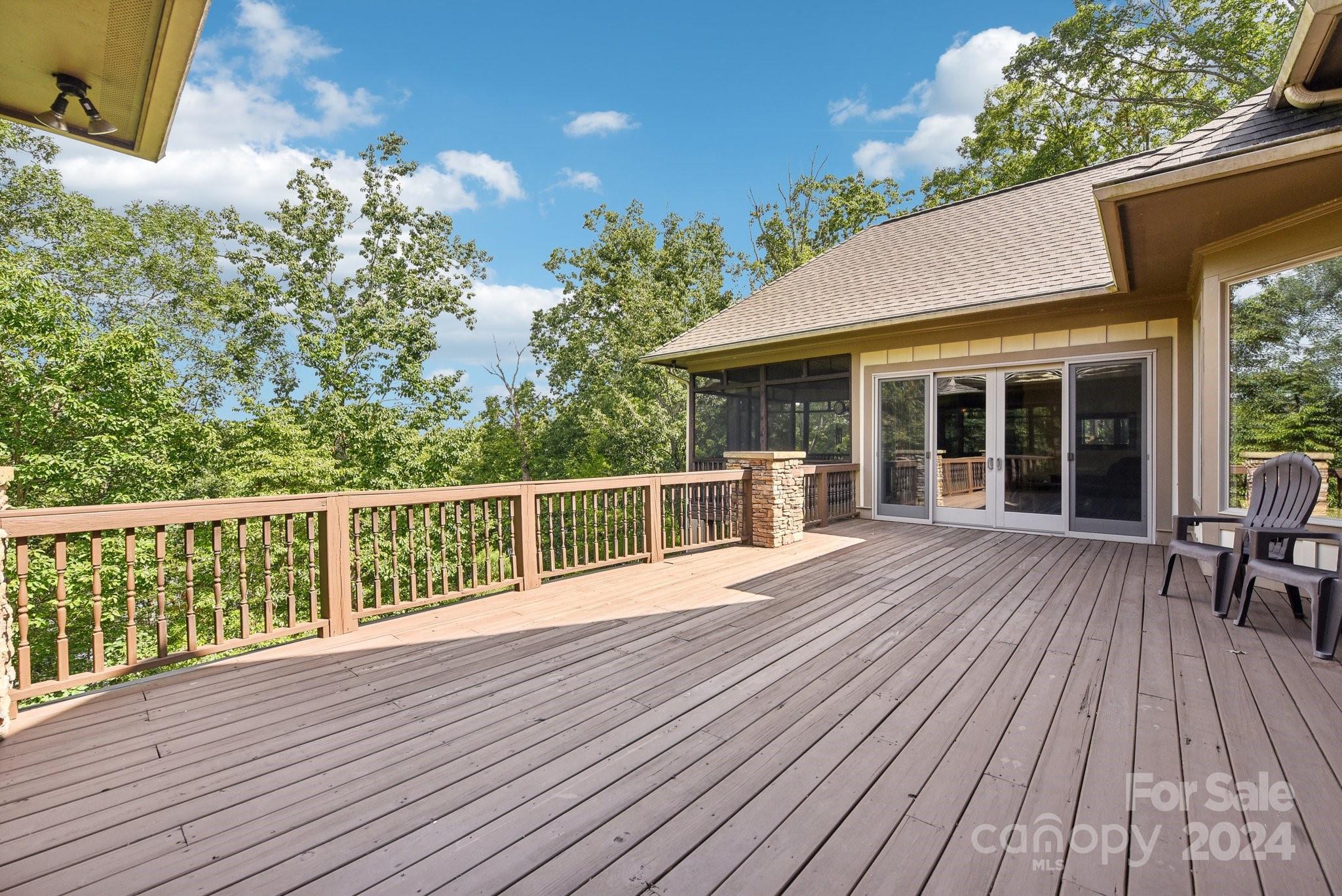 1430 Rocky Cove Lane Property Photo 32