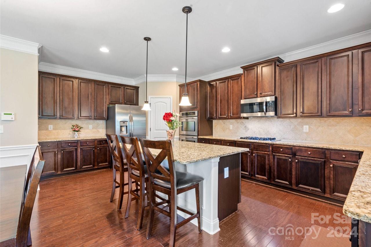 5601 Ballenger Court Property Photo 12