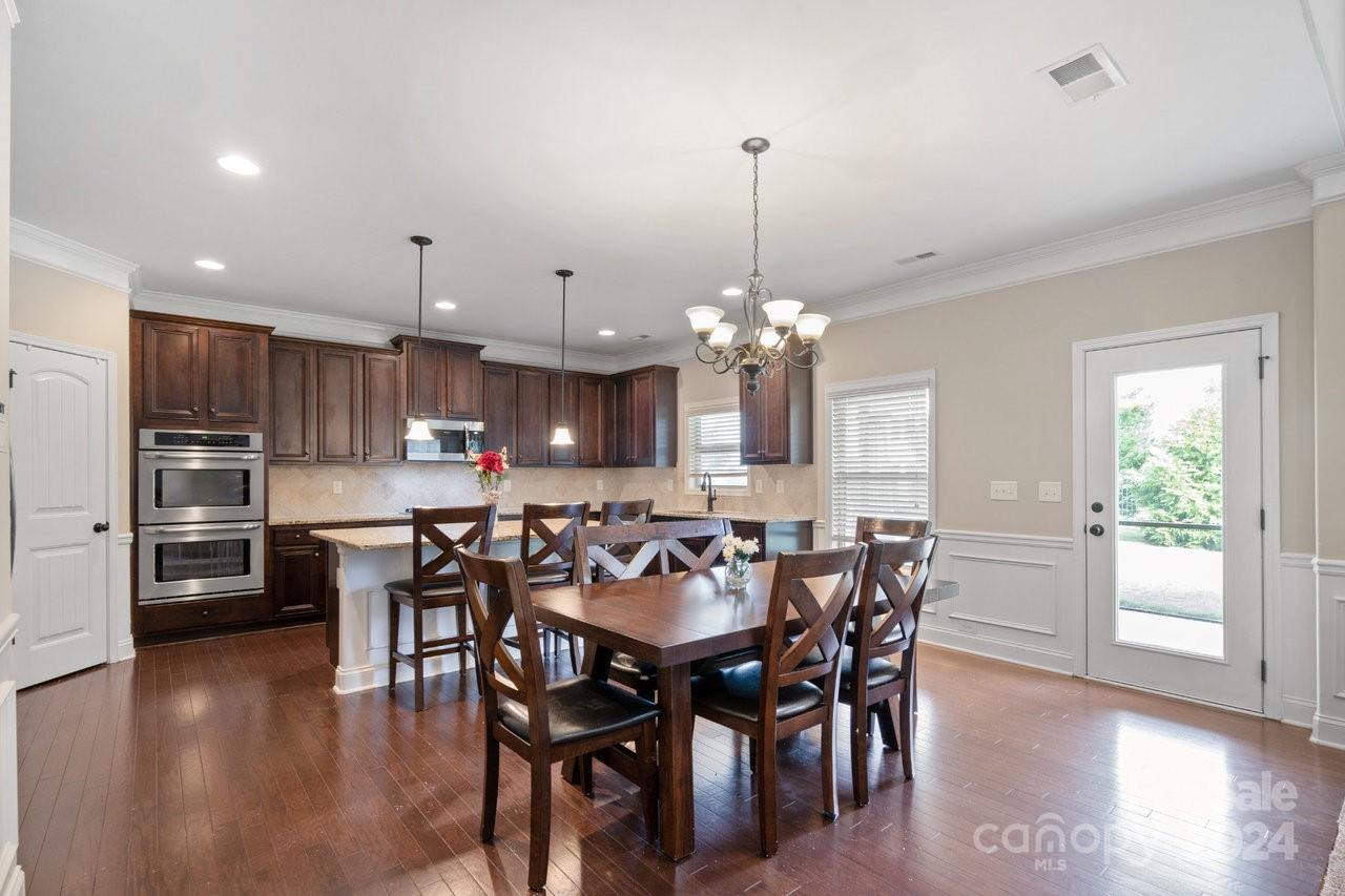 5601 Ballenger Court Property Photo 13