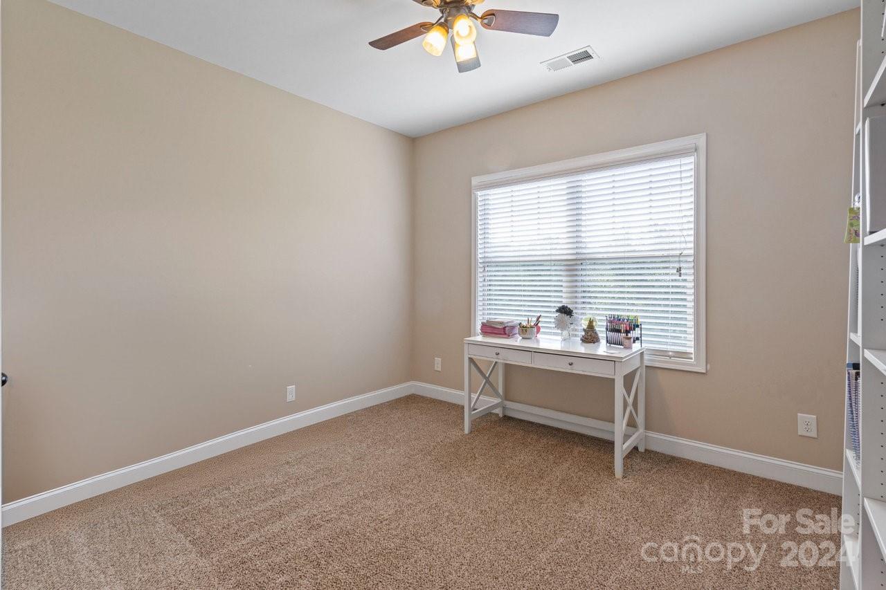 5601 Ballenger Court Property Photo 33