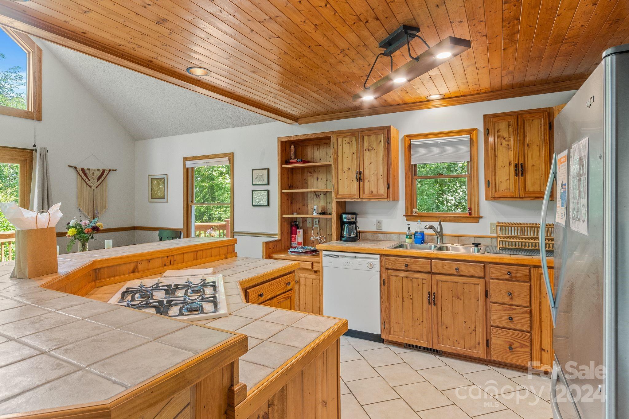 136 Grouse Point Road Property Photo 10
