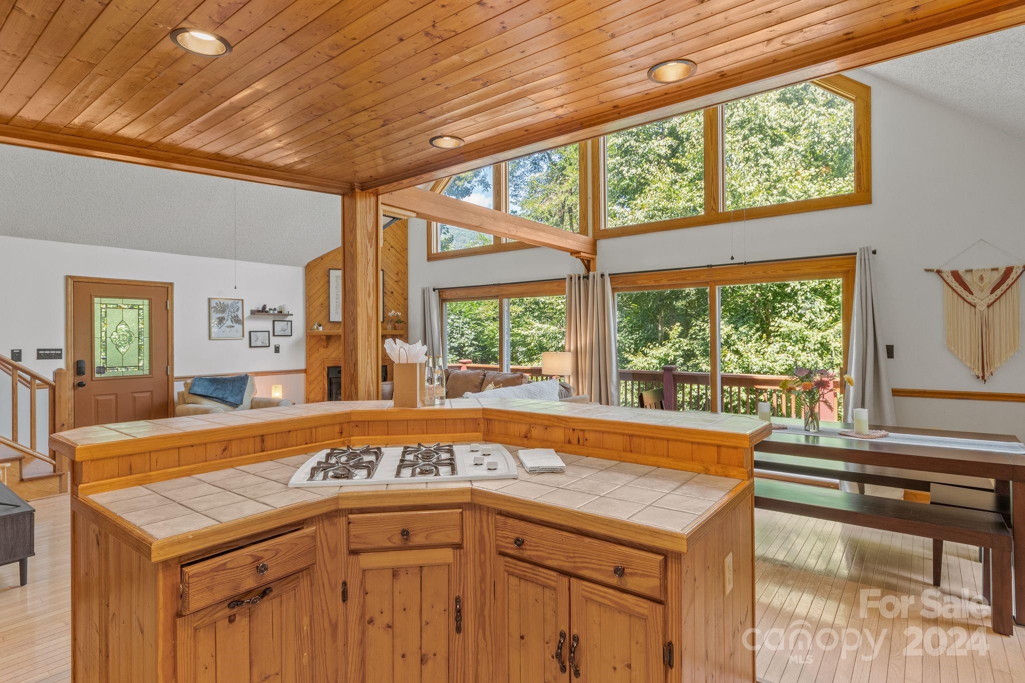 136 Grouse Point Road Property Photo 11