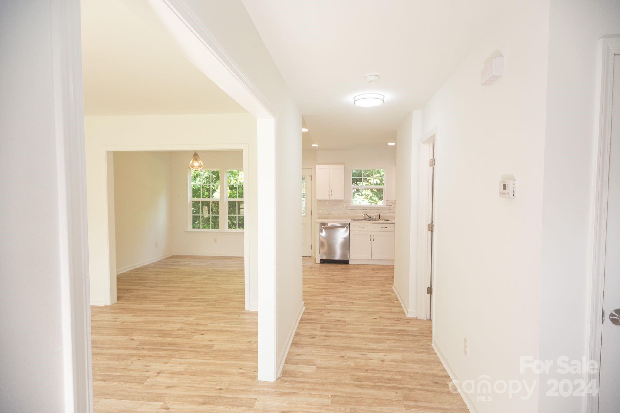 830 Oakshire Circle 11 Property Photo 15