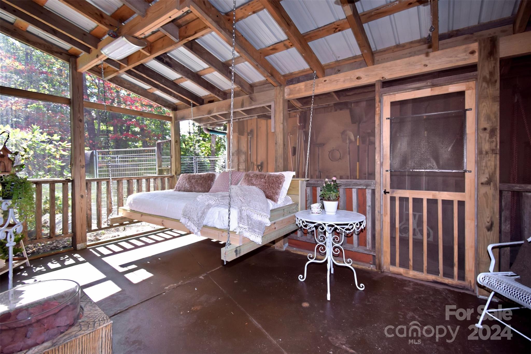 23022 Linville Falls Highway Property Photo 5