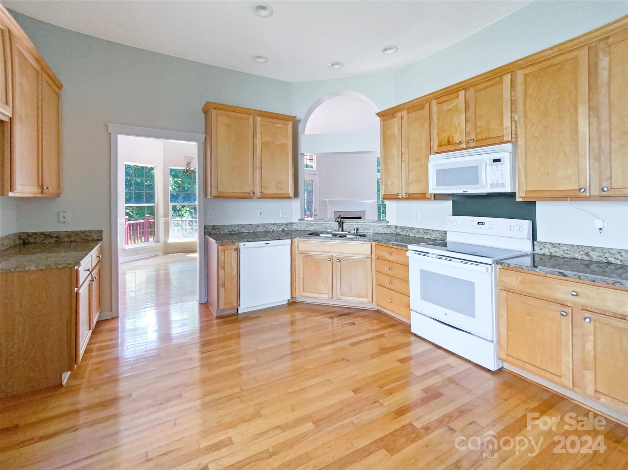 5617 Davis Ridge Drive Property Photo 2