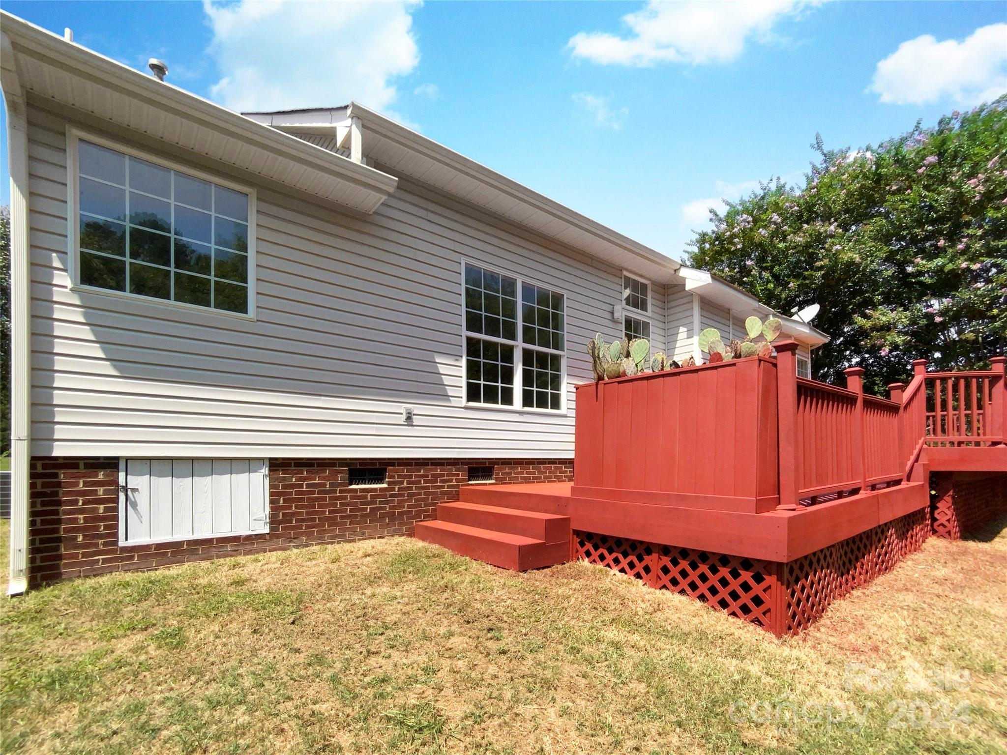 5617 Davis Ridge Drive Property Photo 15