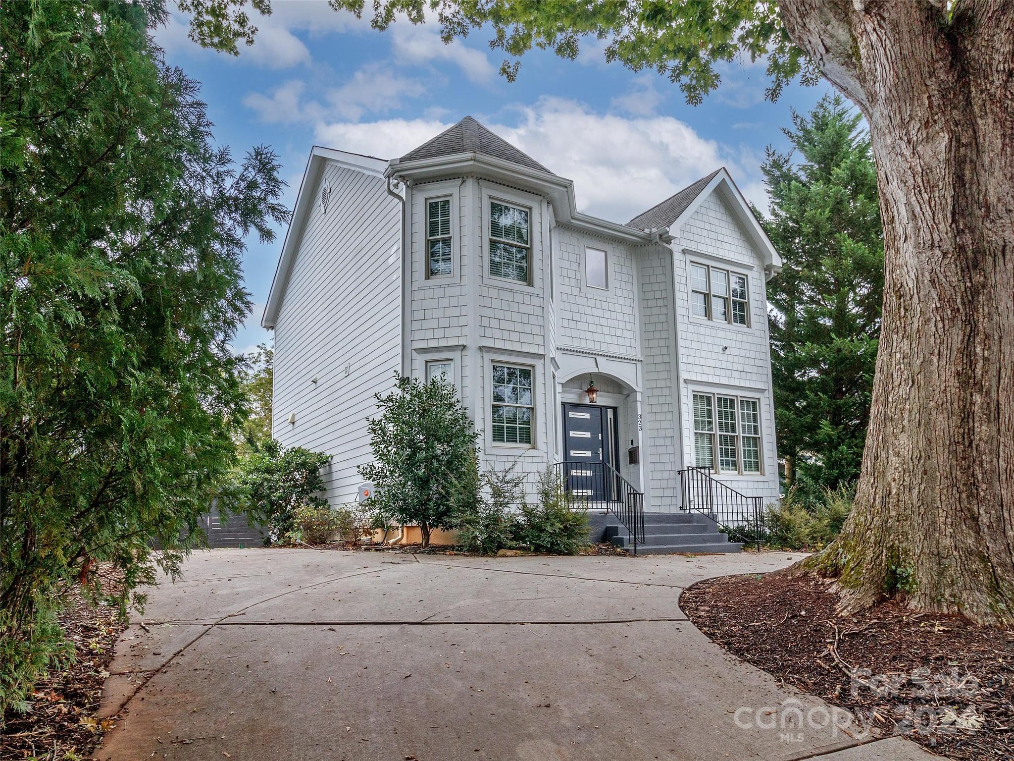323 Atherton Street Property Photo 4
