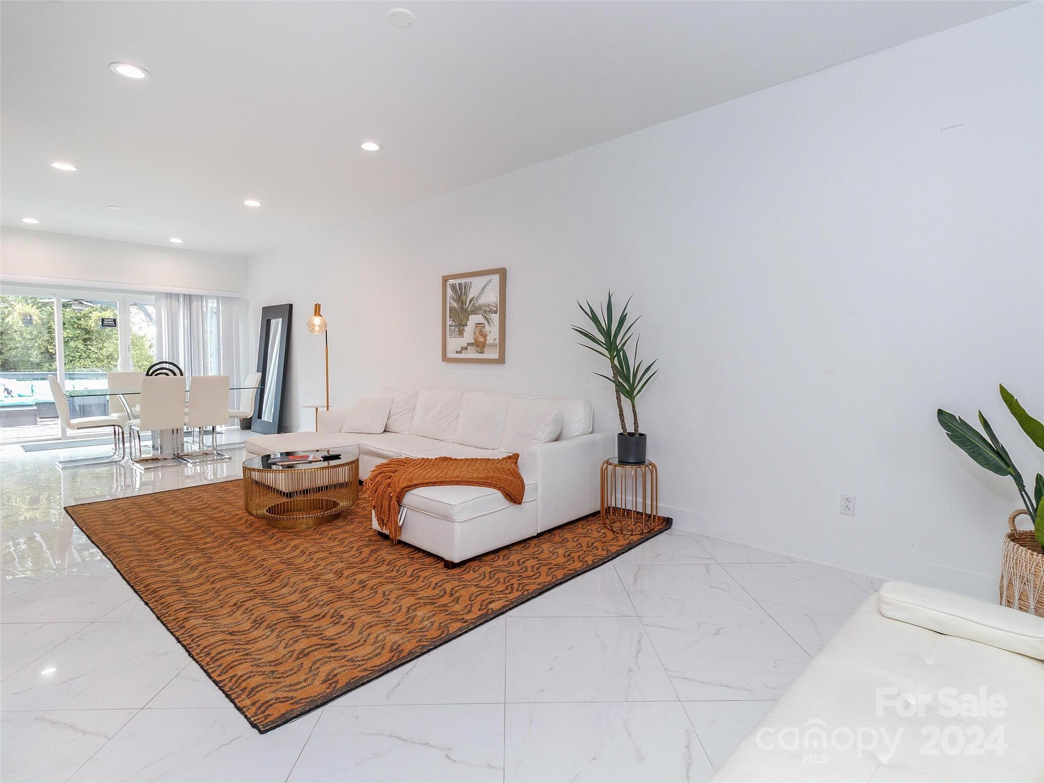 323 Atherton Street Property Photo 9