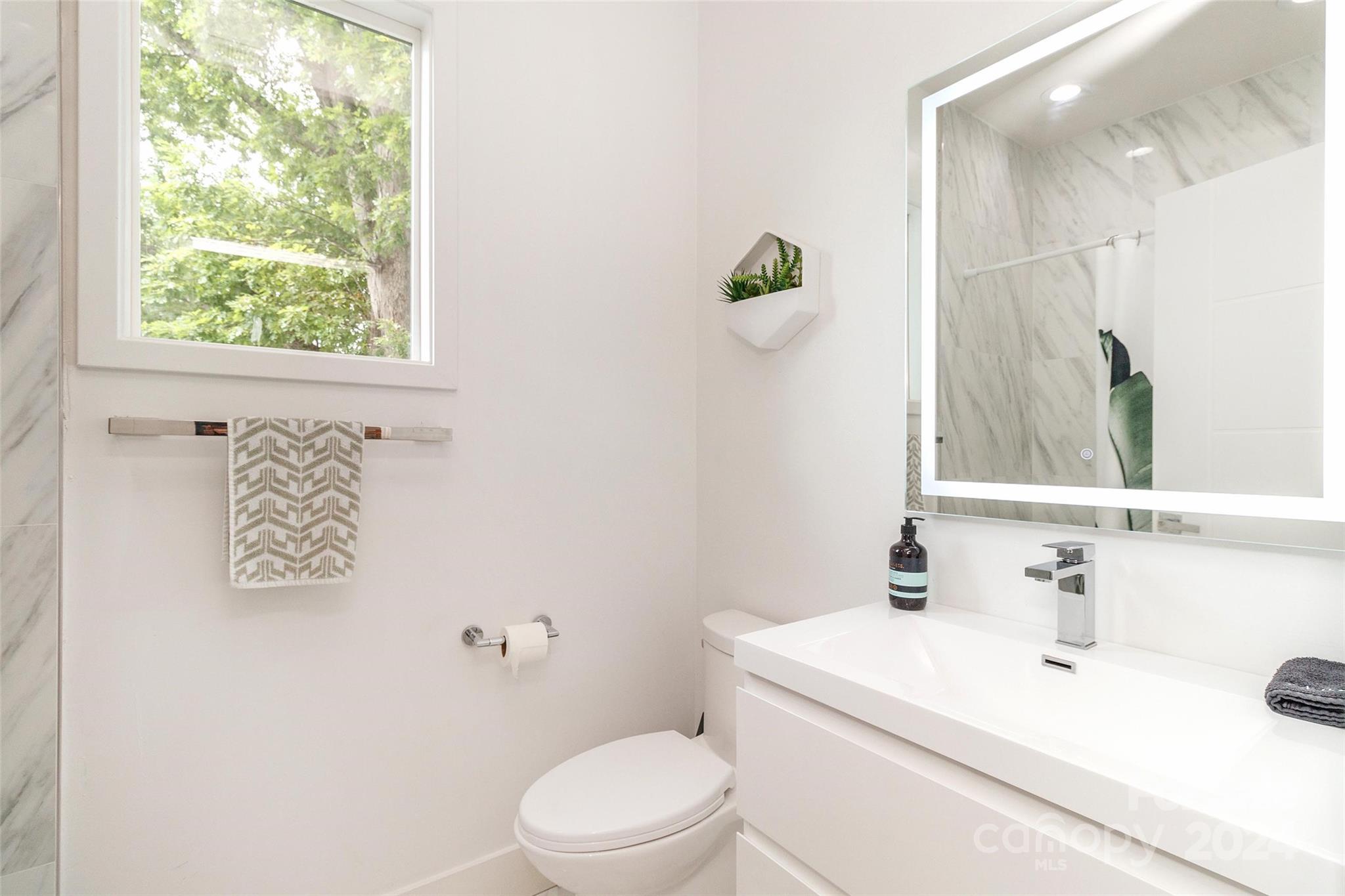 323 Atherton Street Property Photo 35