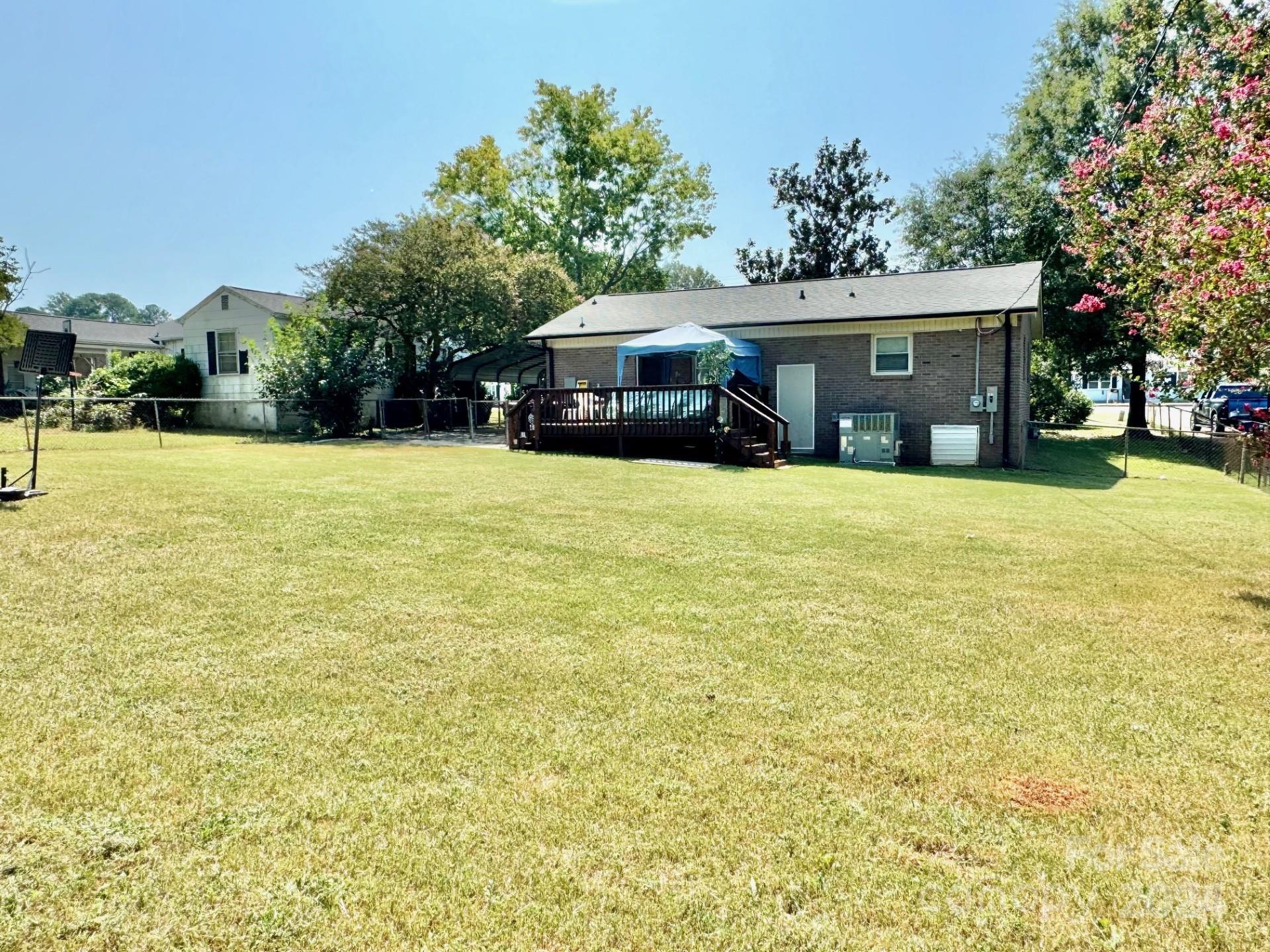 836 S Cherry Road Property Photo 17