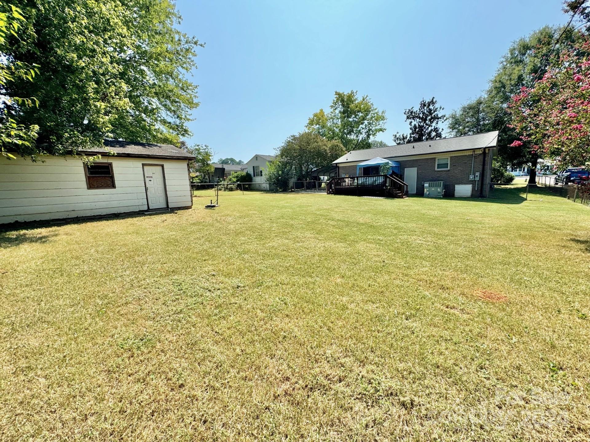 836 S Cherry Road Property Photo 18