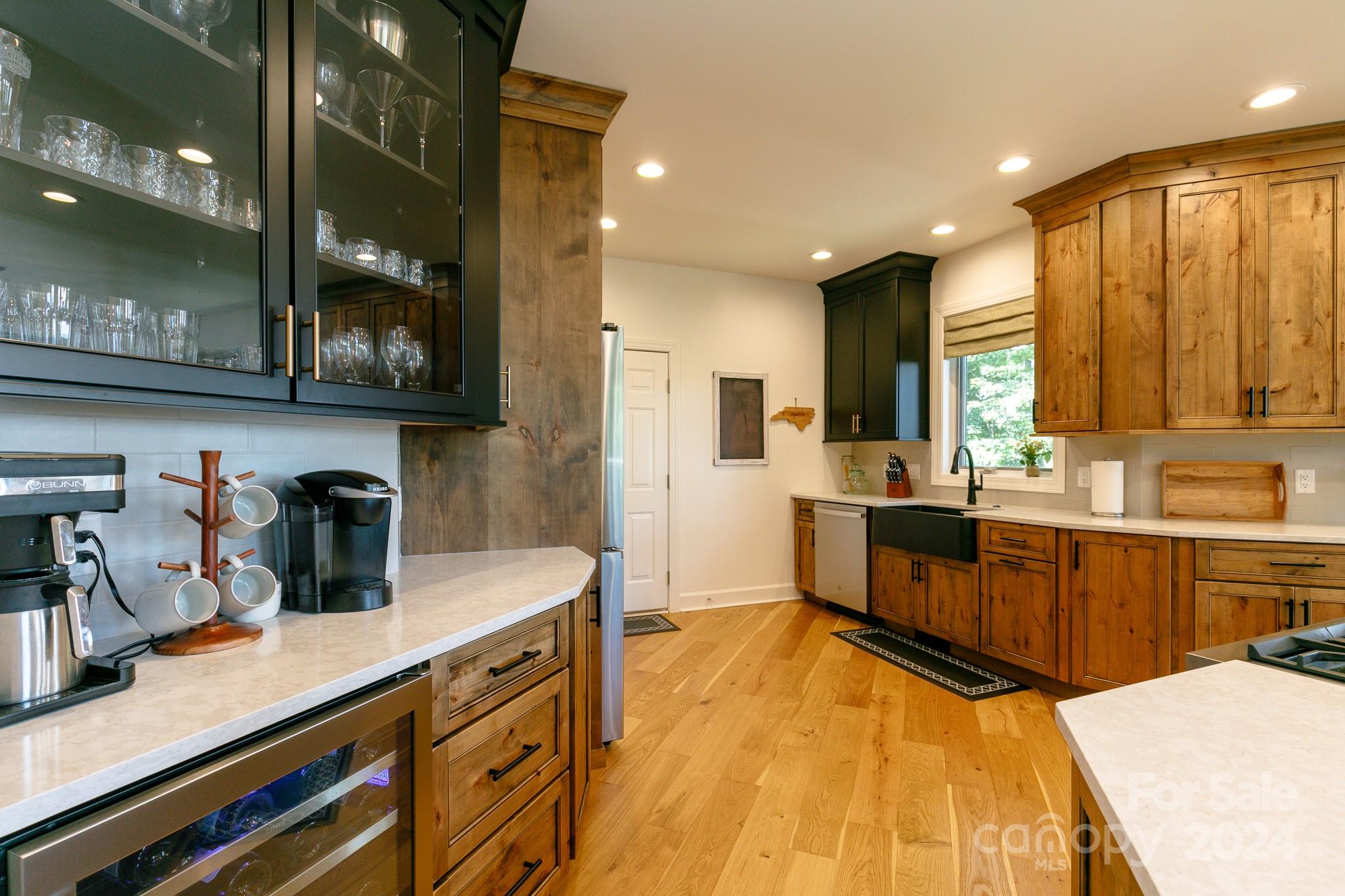 410 Springhouse Drive Property Photo 14
