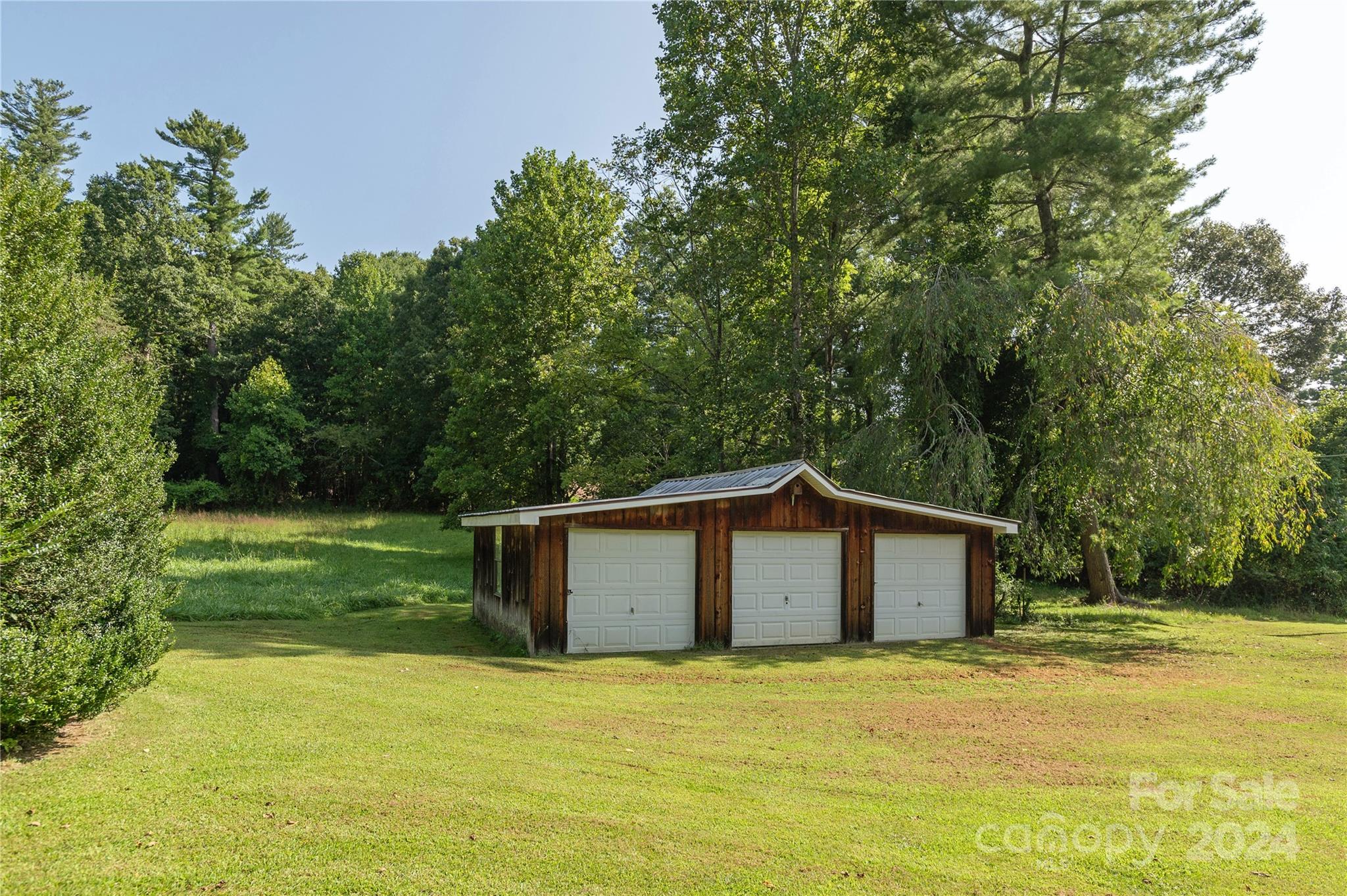 1925 Windsor Drive Property Photo 11
