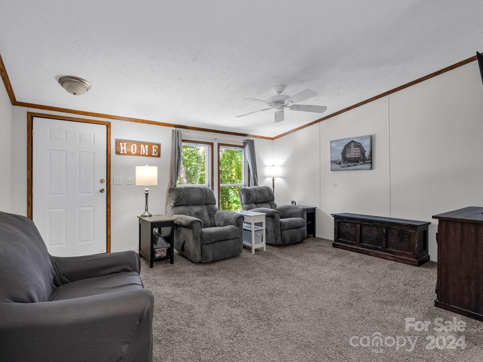 39 Hill And Dale Road Property Photo 5