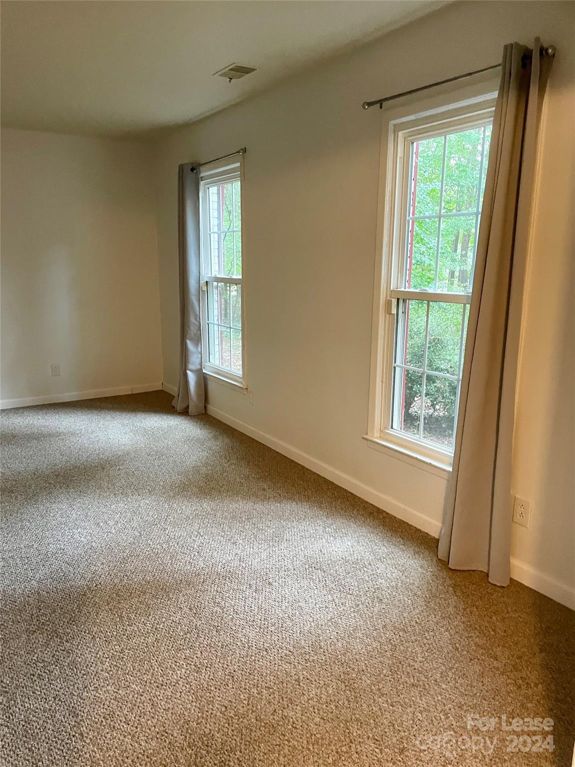 8710 Houston Ridge Road Property Photo 5