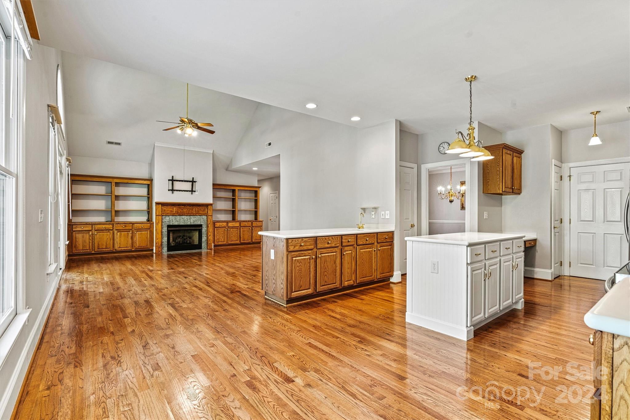 4601 Mariner Lane Property Photo 9