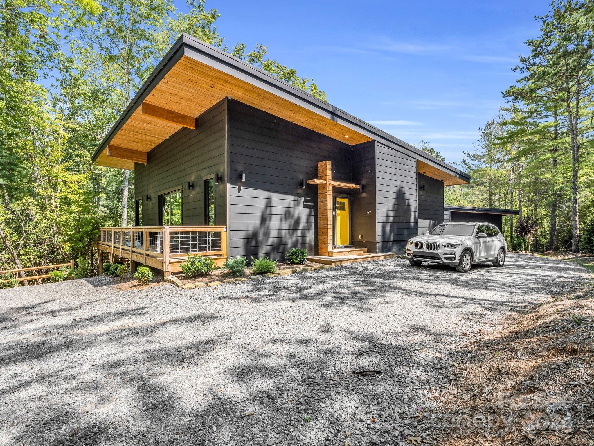 1759 Concept Drive Property Photo 2