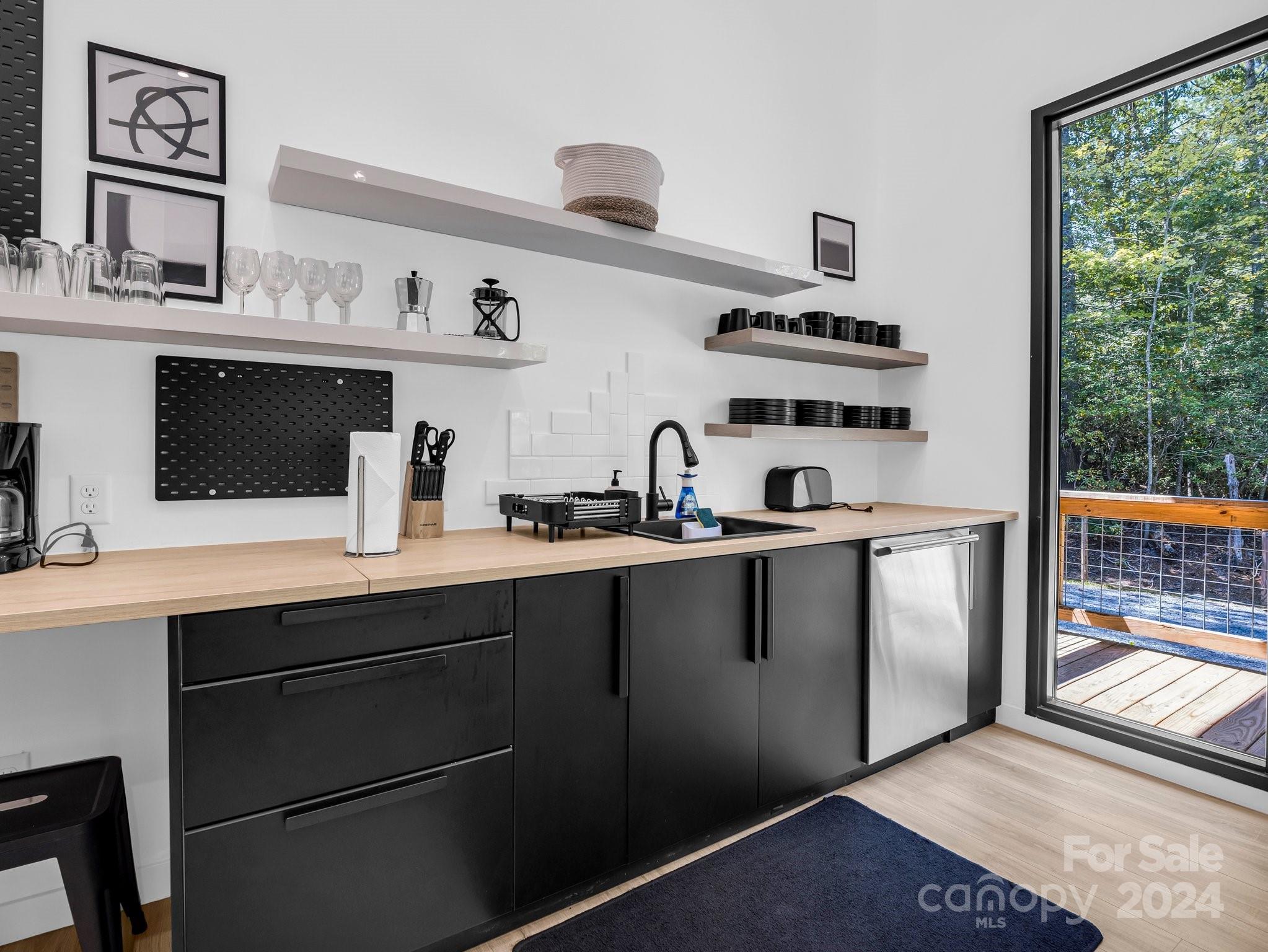 1759 Concept Drive Property Photo 15