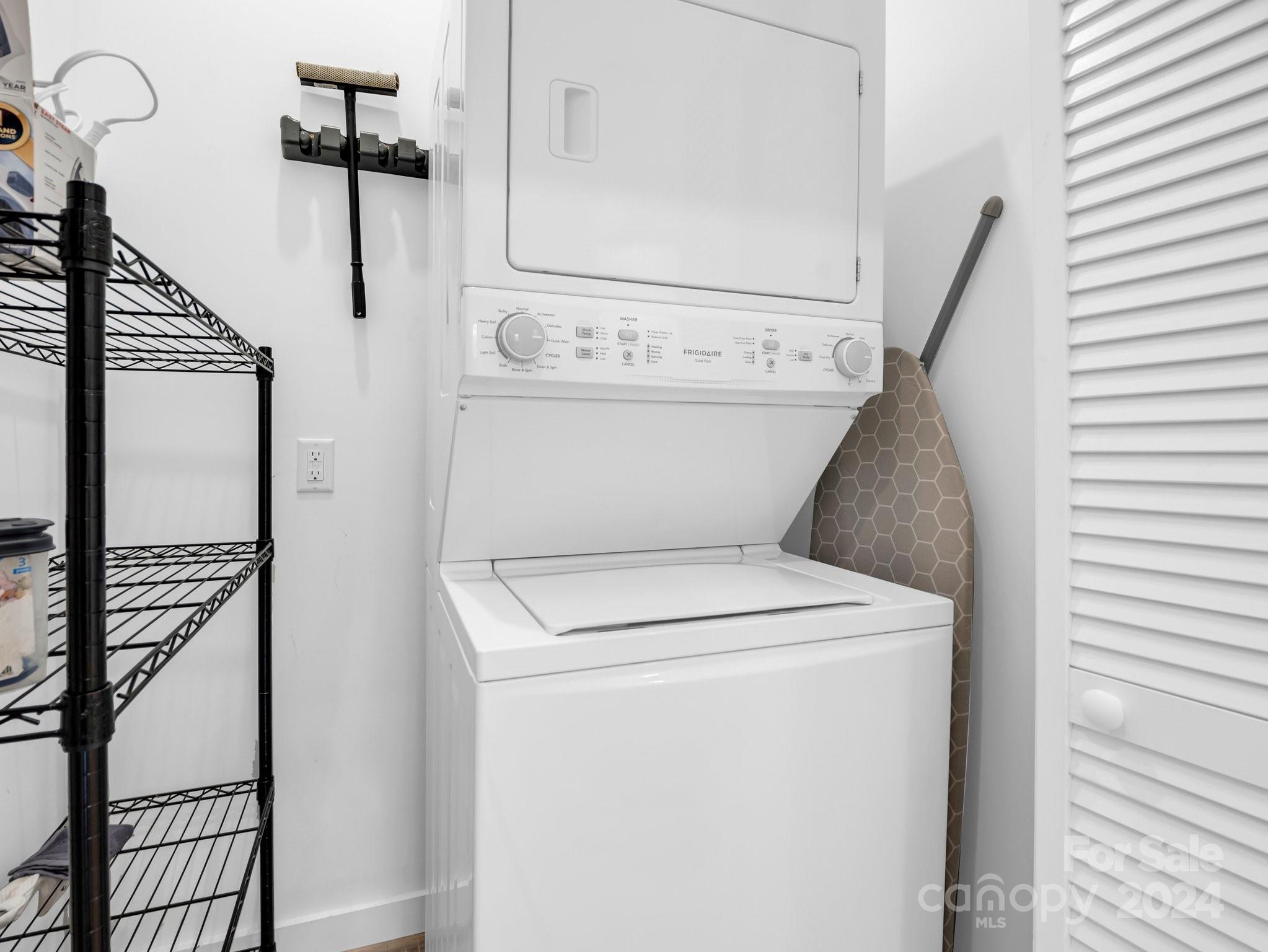 1759 Concept Drive Property Photo 33