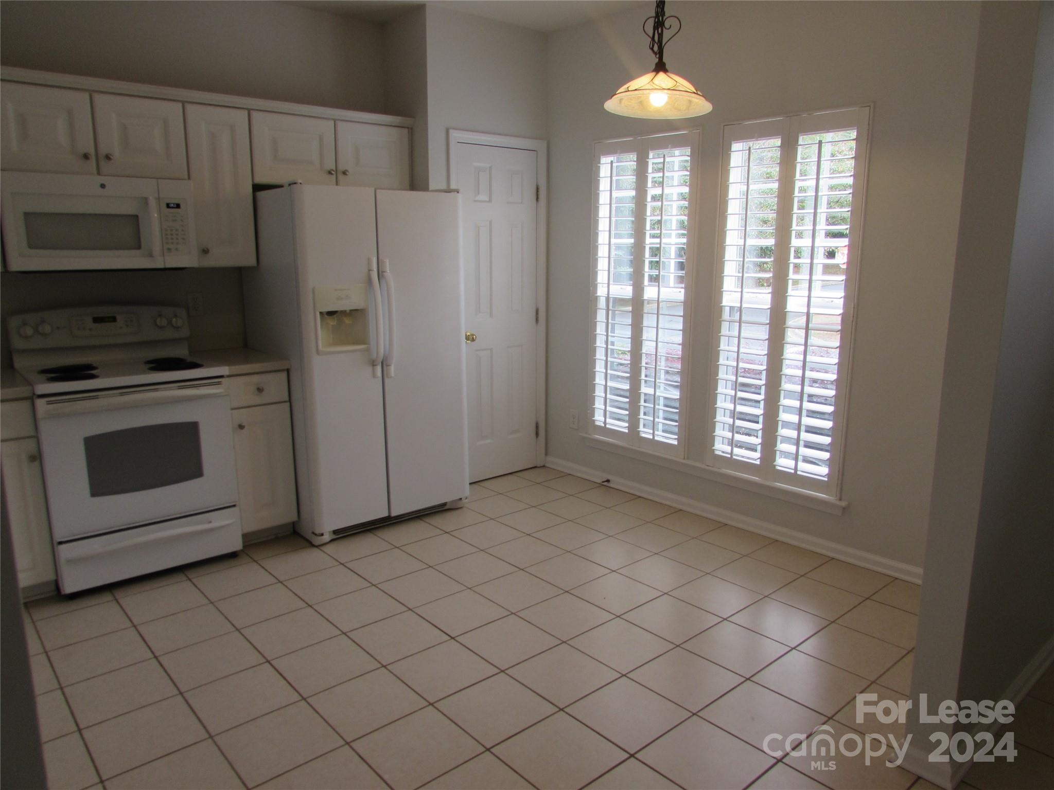 19010 Natalie Michelle Lane Property Photo 6
